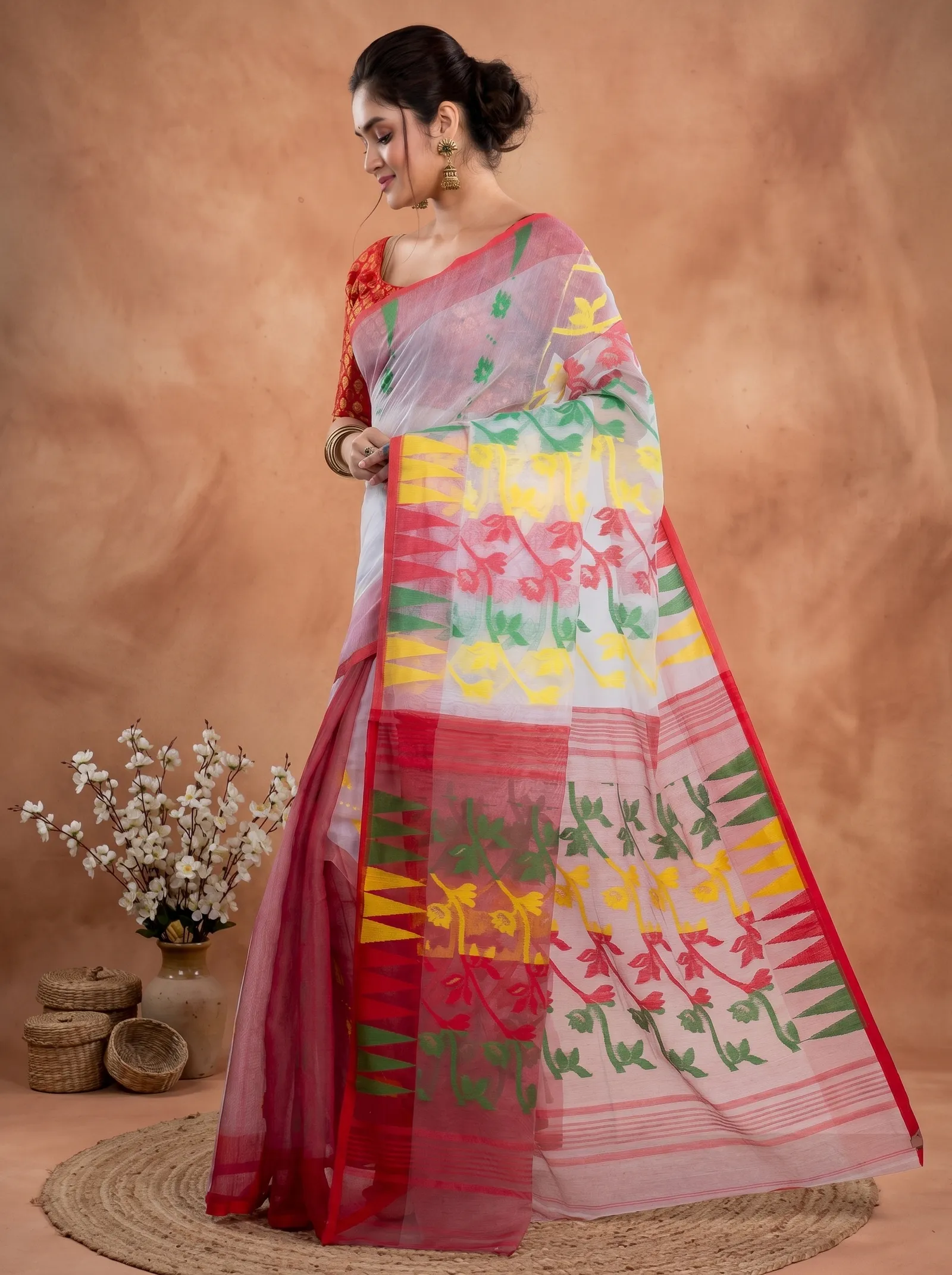 DipDiya Blended Cotton  Traditional Bengali White Red Artisan Crafted Moha Jamdani Jamdani Saree