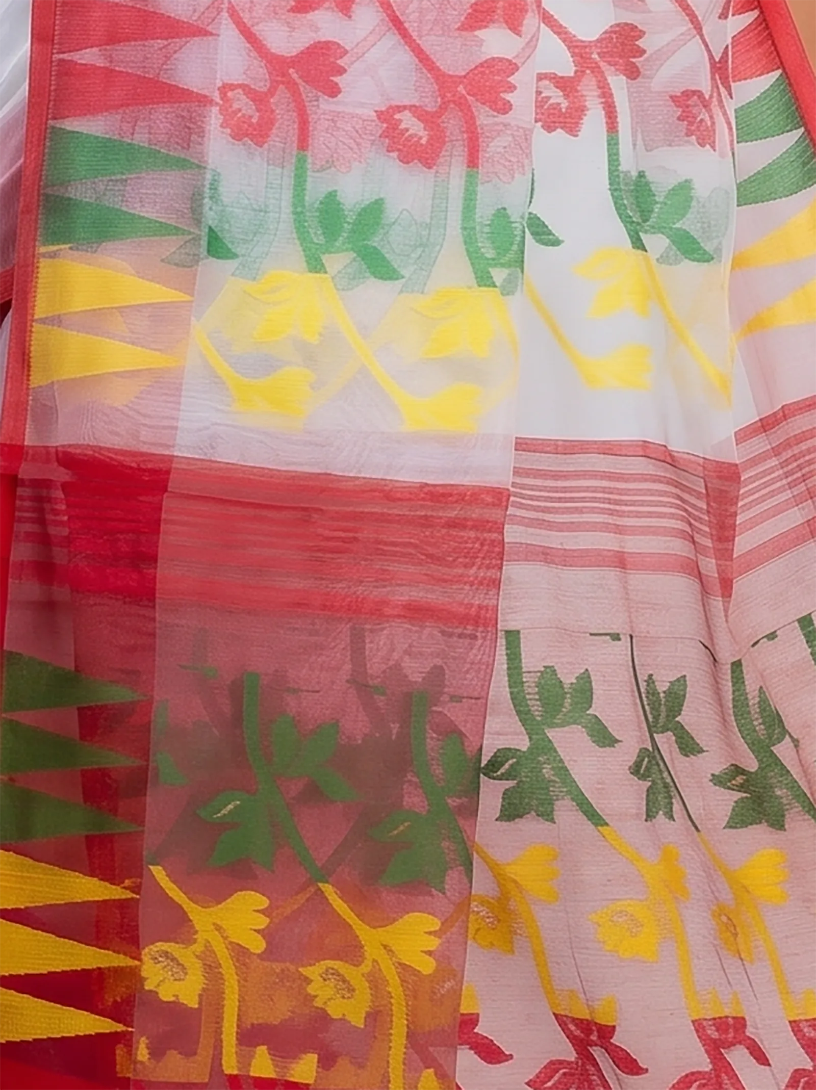 DipDiya Blended Cotton  Traditional Bengali White Red Artisan Crafted Moha Jamdani Jamdani Saree