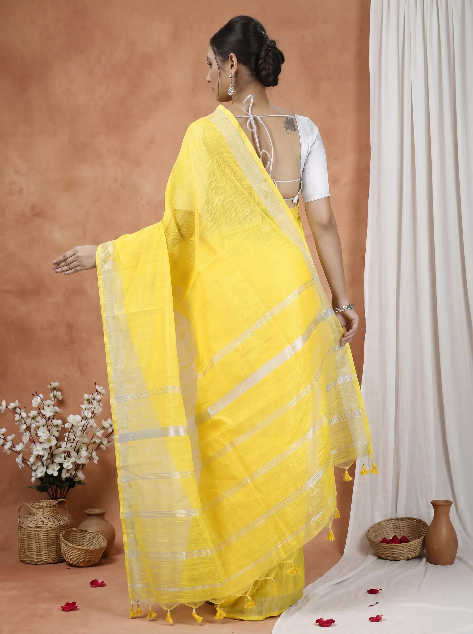 DipDiya Blended Cotton  Traditional Bengali Yellow Artisan Crafted Toshini Handloom Saree