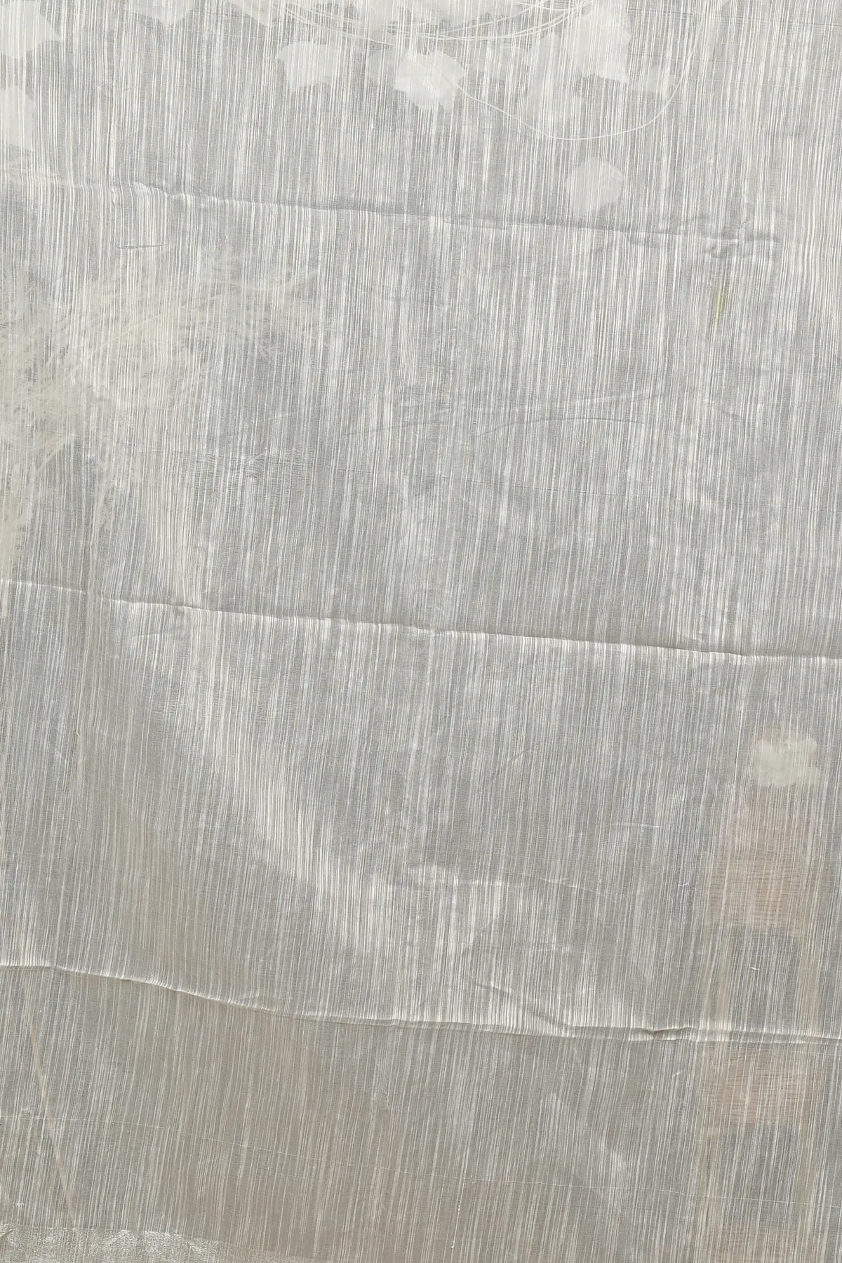 DipDiya Blended Cotton White Anito Heritage Elegance Hand Painted Sarees