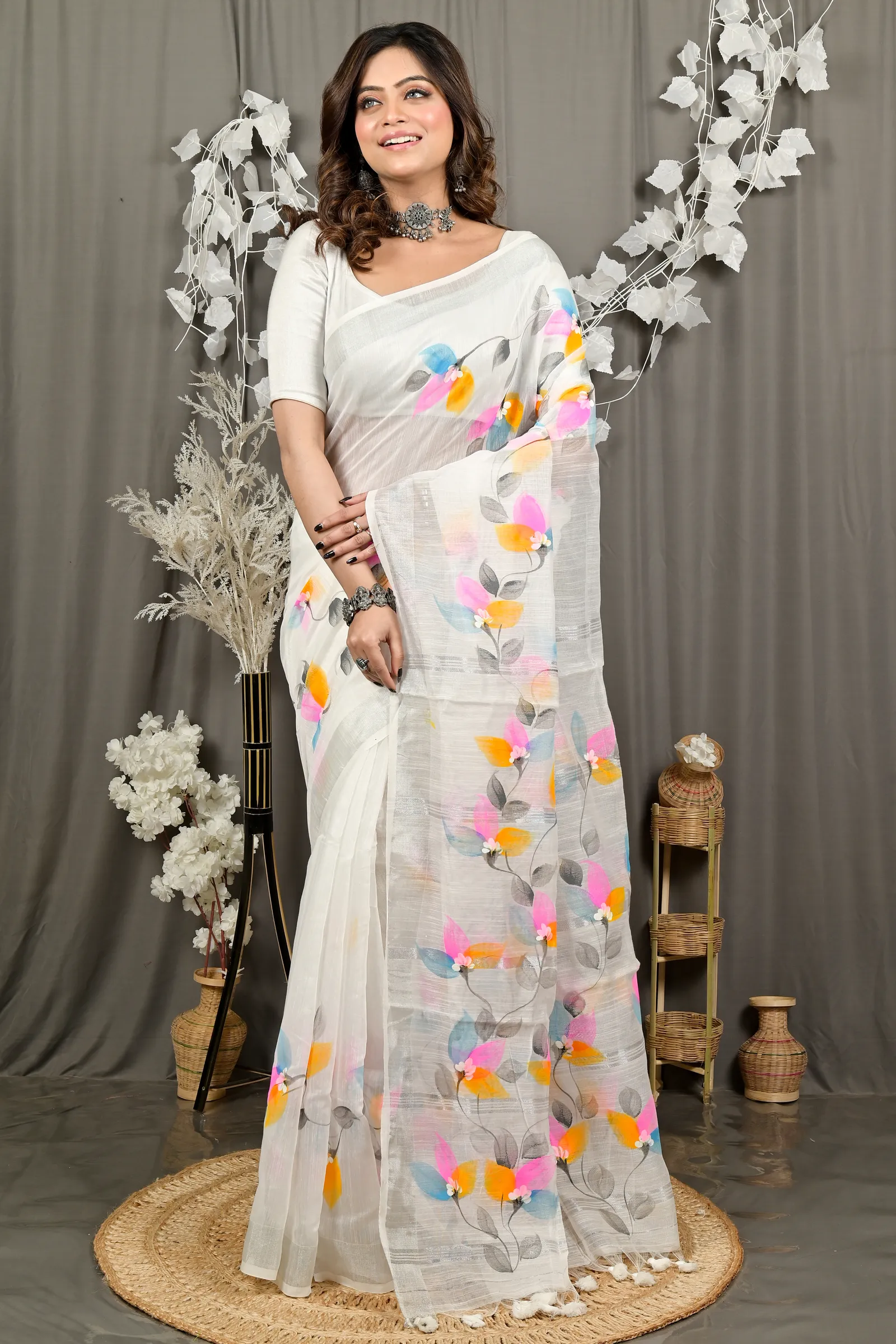 DipDiya Blended Cotton White Finesi Loom to Love Hand Painted Sarees