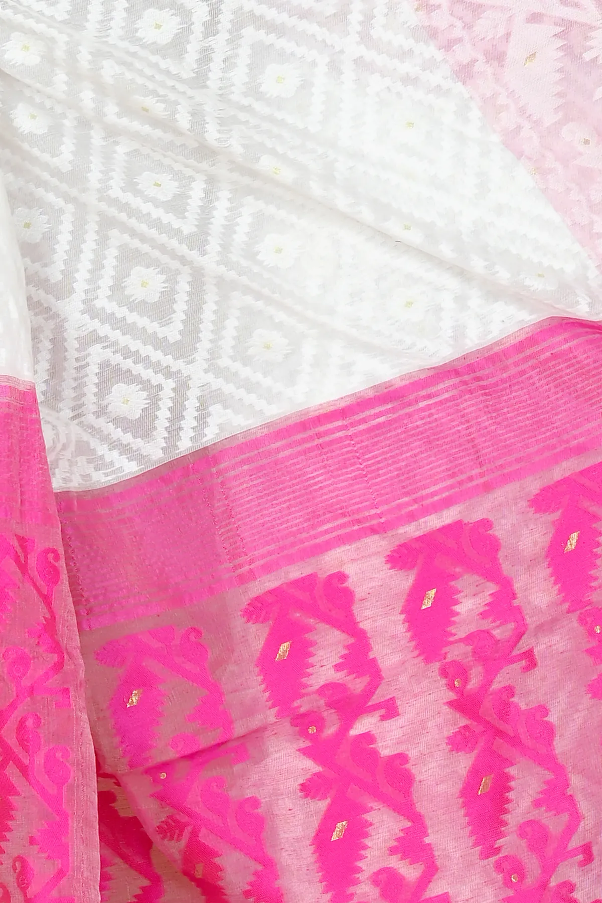 DipDiya Blended Cotton White Purple Krokai Bengal’s Tradition Jamdani Sarees