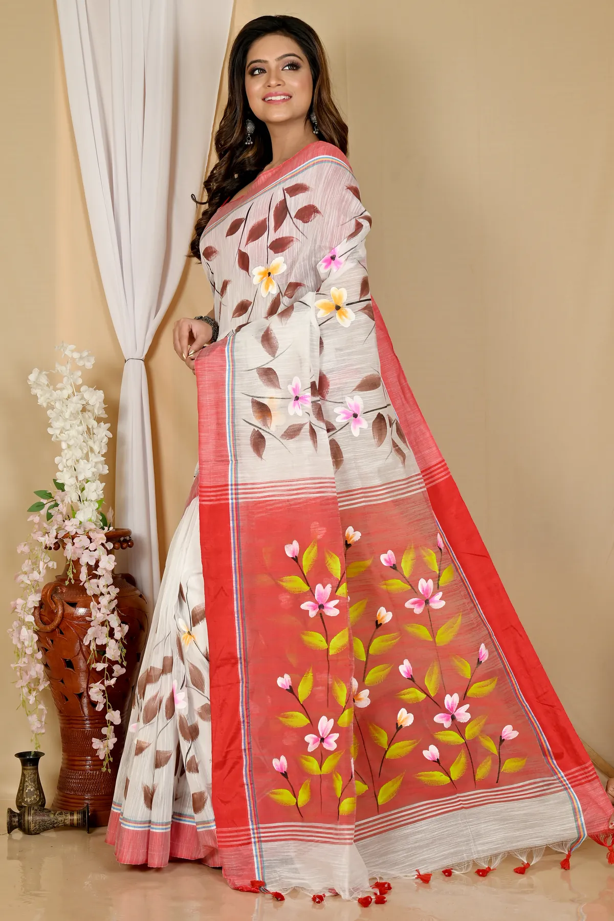 DipDiya Blended Cotton White Red Slabakato Heritage of Bengal Hand Painted Sarees