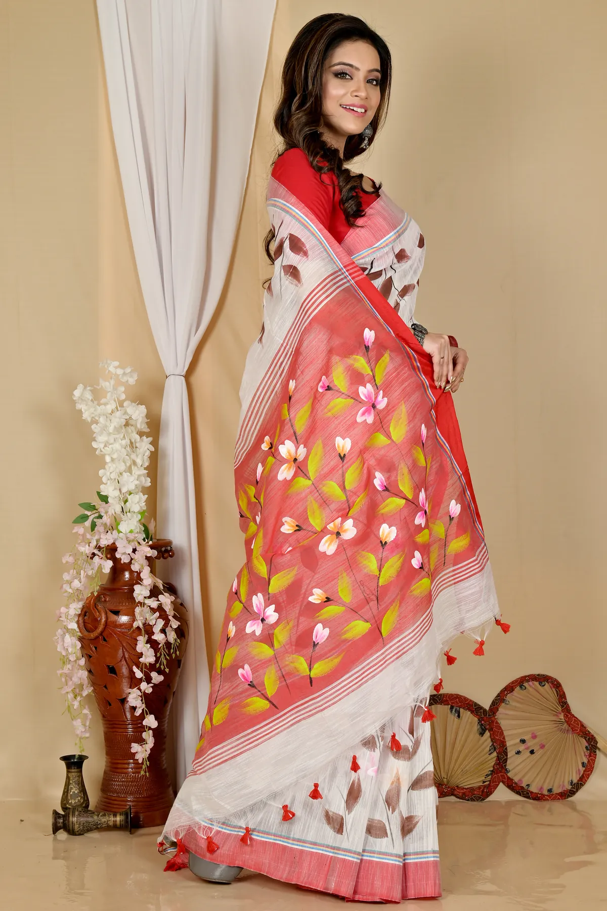 DipDiya Blended Cotton White Red Slabakato Heritage of Bengal Hand Painted Sarees