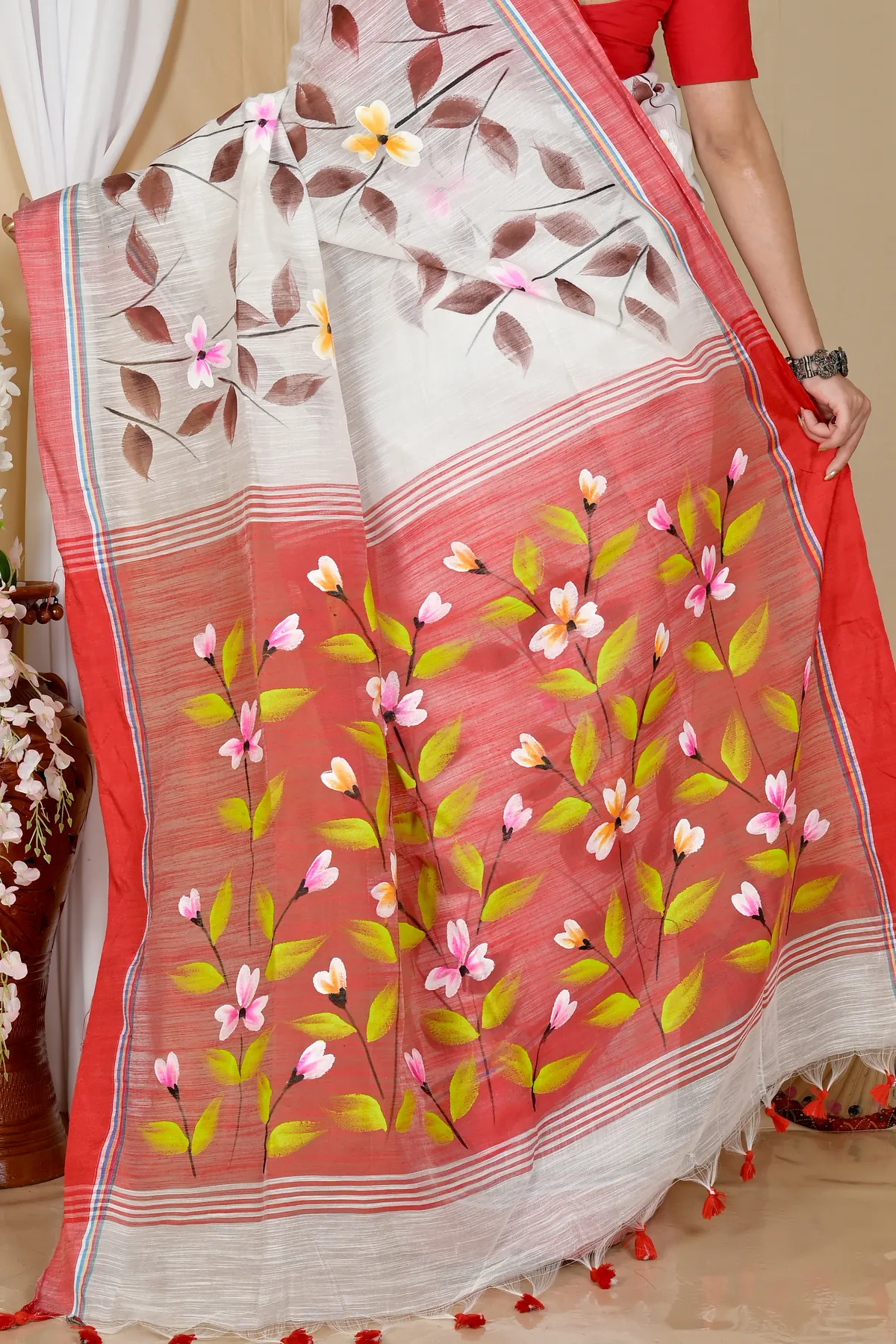 DipDiya Blended Cotton White Red Slabakato Heritage of Bengal Hand Painted Sarees