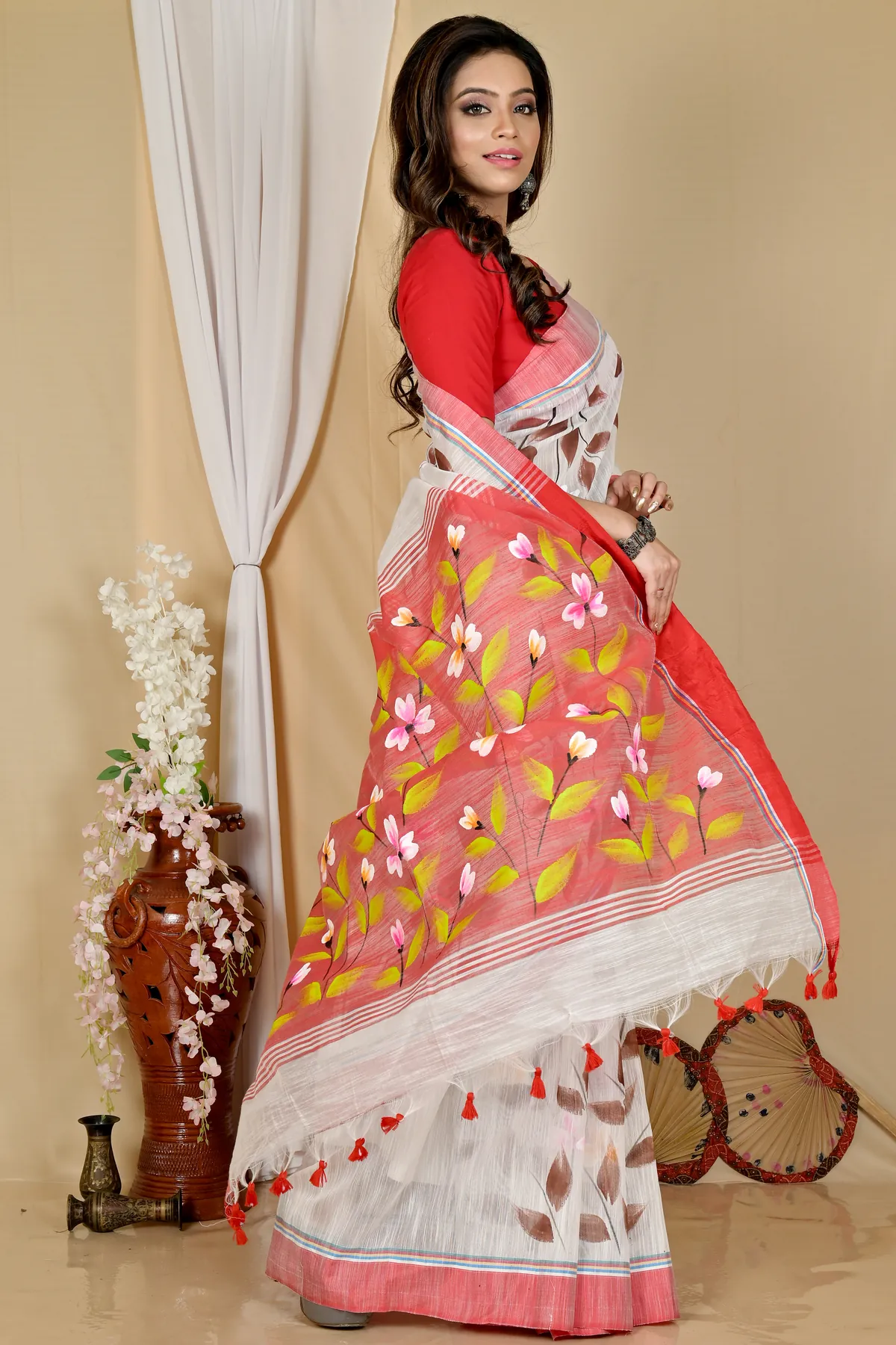 DipDiya Blended Cotton White Red Slabakato Heritage of Bengal Hand Painted Sarees