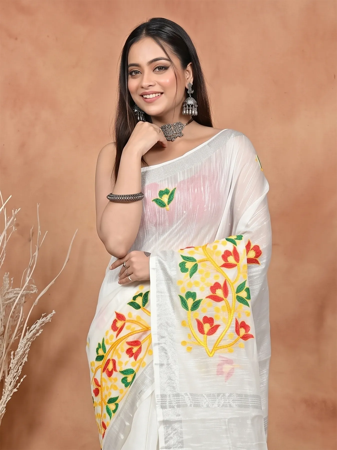DipDiya Blended Cotton White Samyra Heritage of Bengali Embroidery Handloom sarees