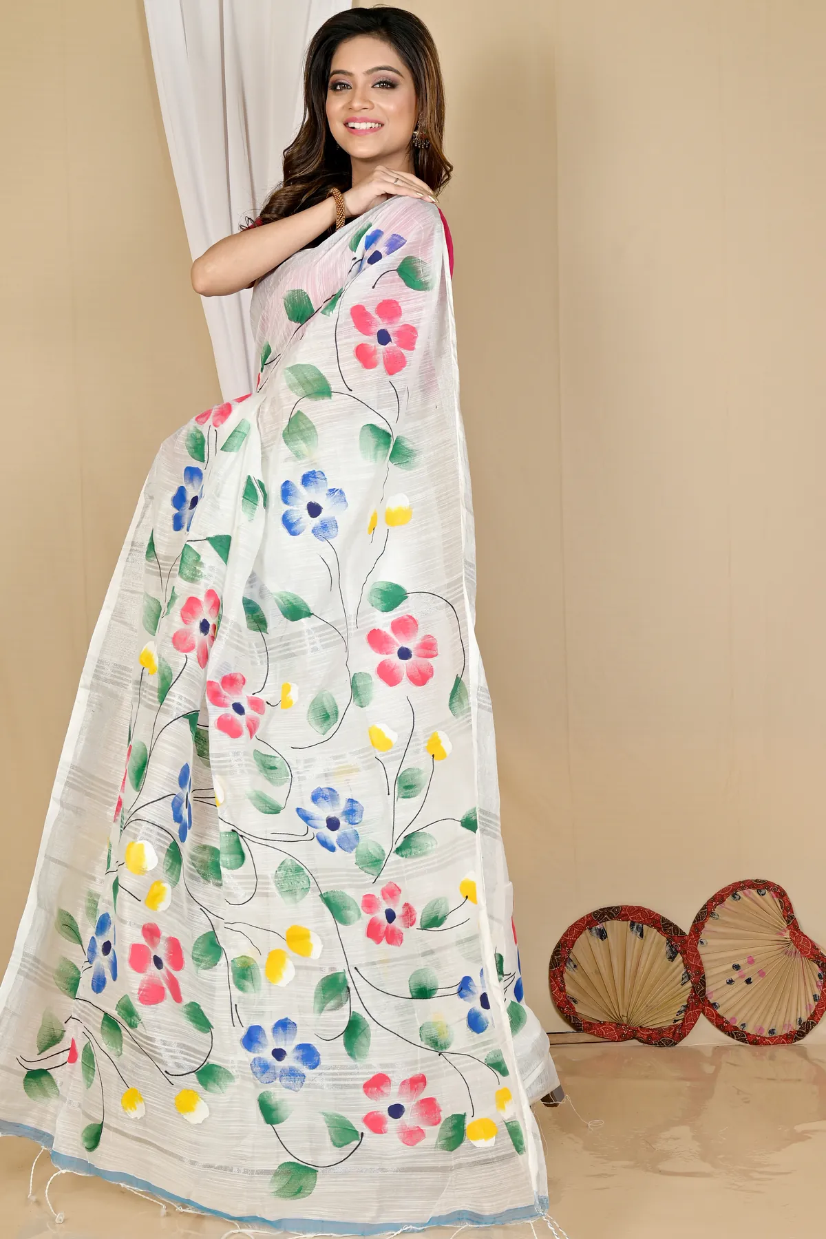 DipDiya Blended Cotton White Slabaka Ful Handcrafted Elegance Hand Painted Sarees