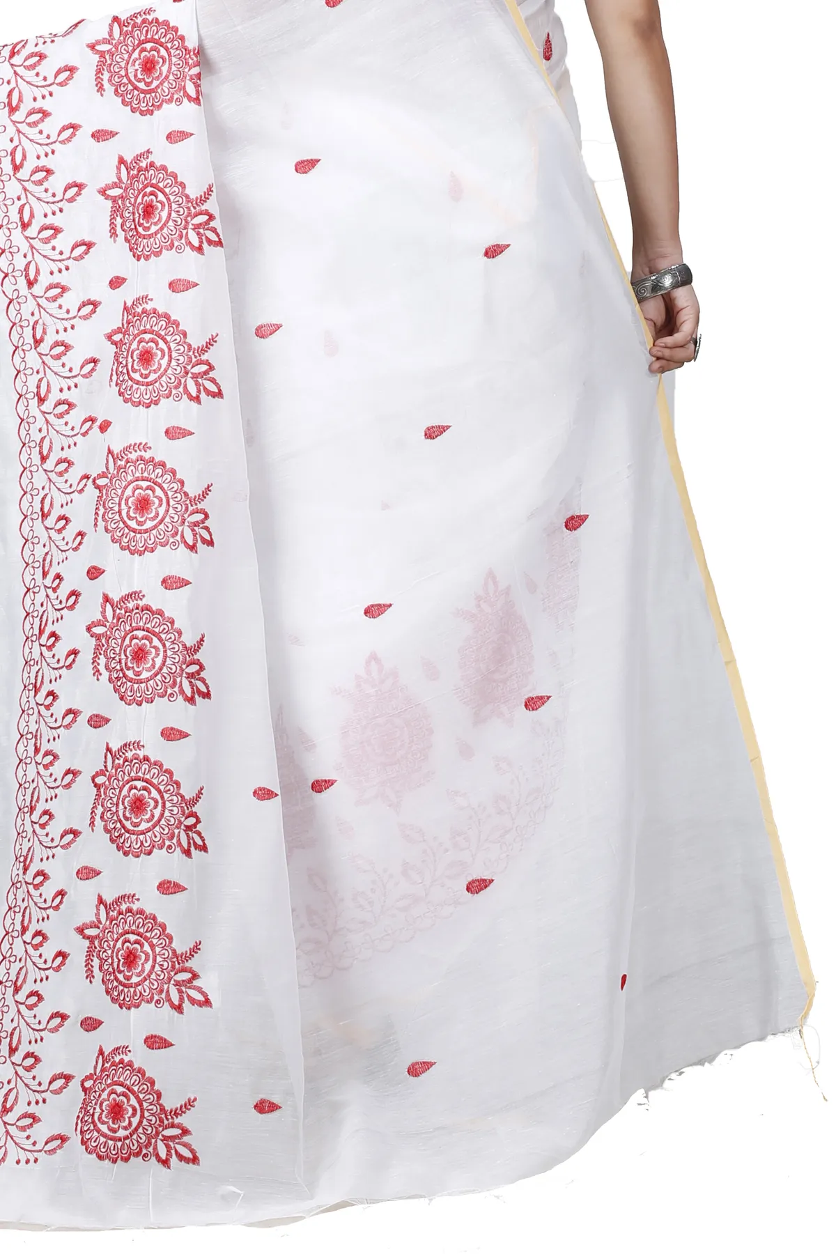 DipDiya Blended Cotton White Tabu Wrapped in Heritage Handloom Sarees
