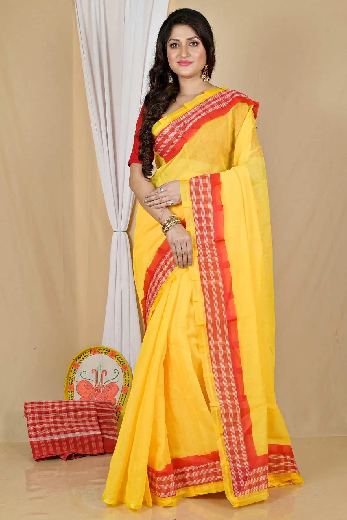 DipDiya Blended Cotton Yellow Aplika Mix Artisan Crafted Applique Sarees