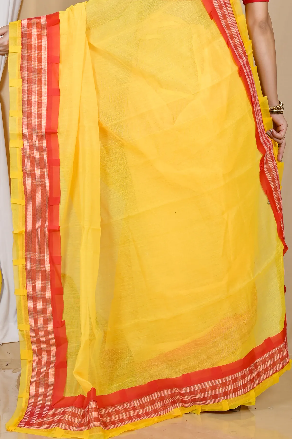 DipDiya Blended Cotton Yellow Aplika Mix Artisan Crafted Applique Sarees