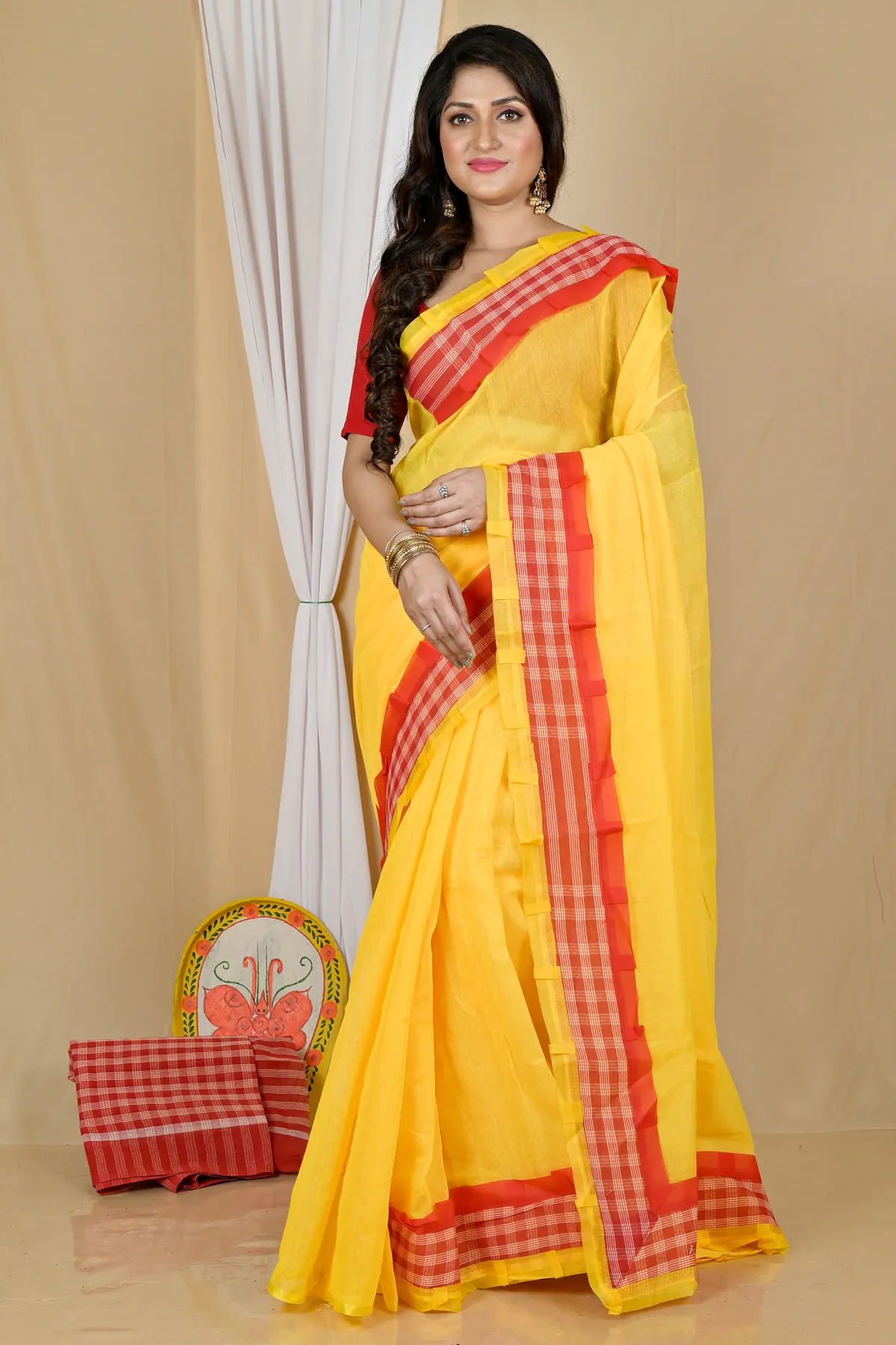 DipDiya Blended Cotton Yellow Aplika Mix Artisan Crafted Applique Sarees