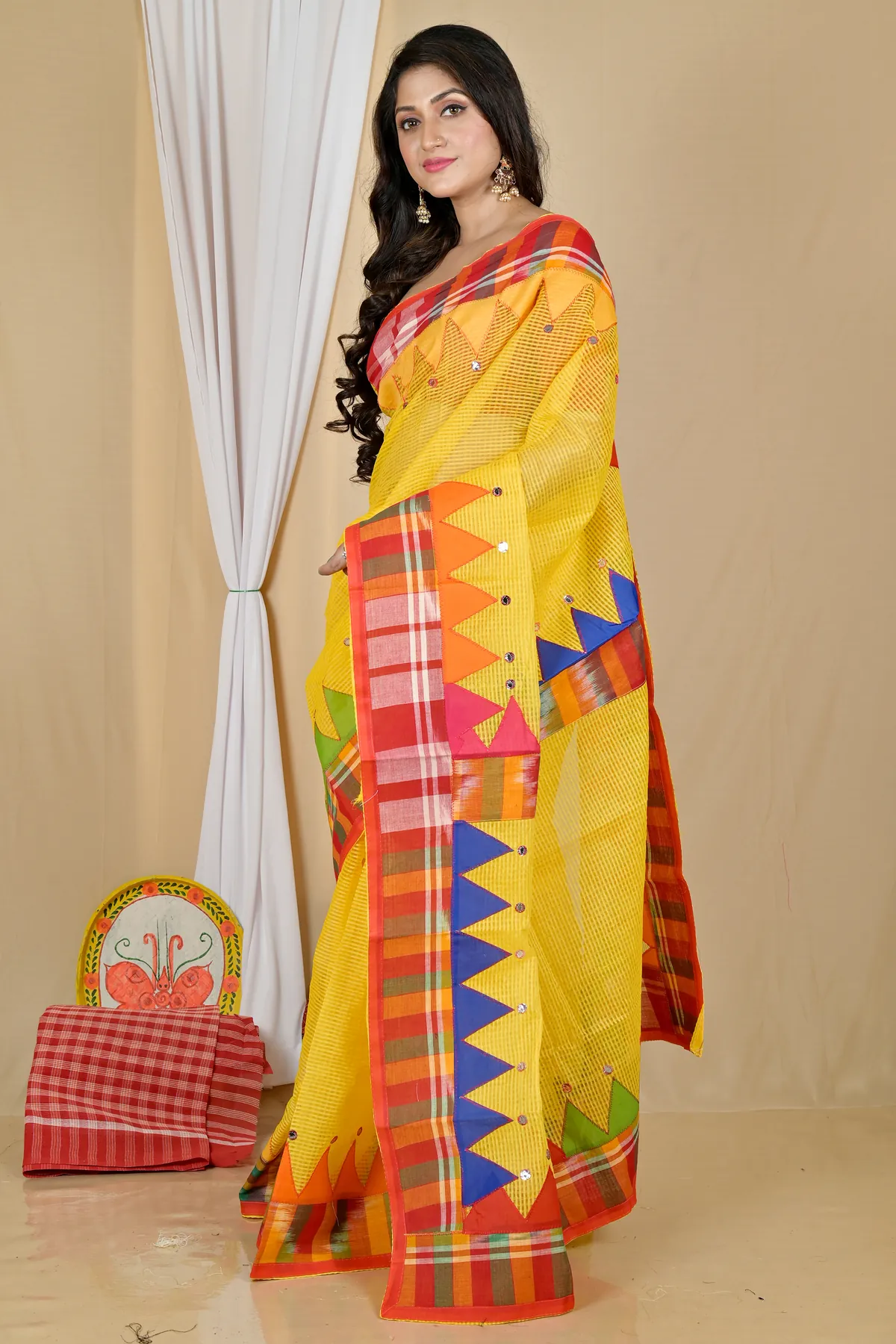 DipDiya Blended Cotton Yellow Aplika Mix Bengal in Every Thread Applique Sarees