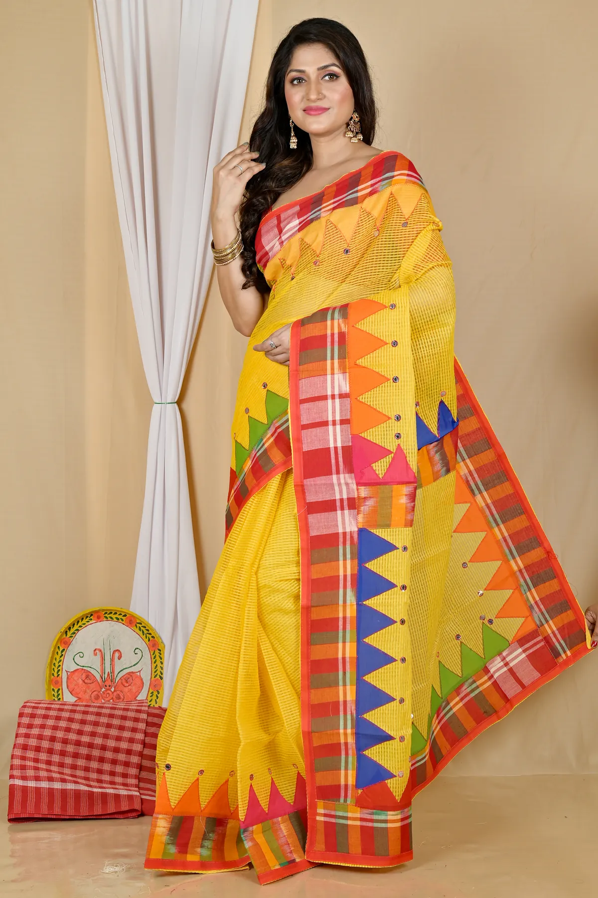 DipDiya Blended Cotton Yellow Aplika Mix Bengal in Every Thread Applique Sarees