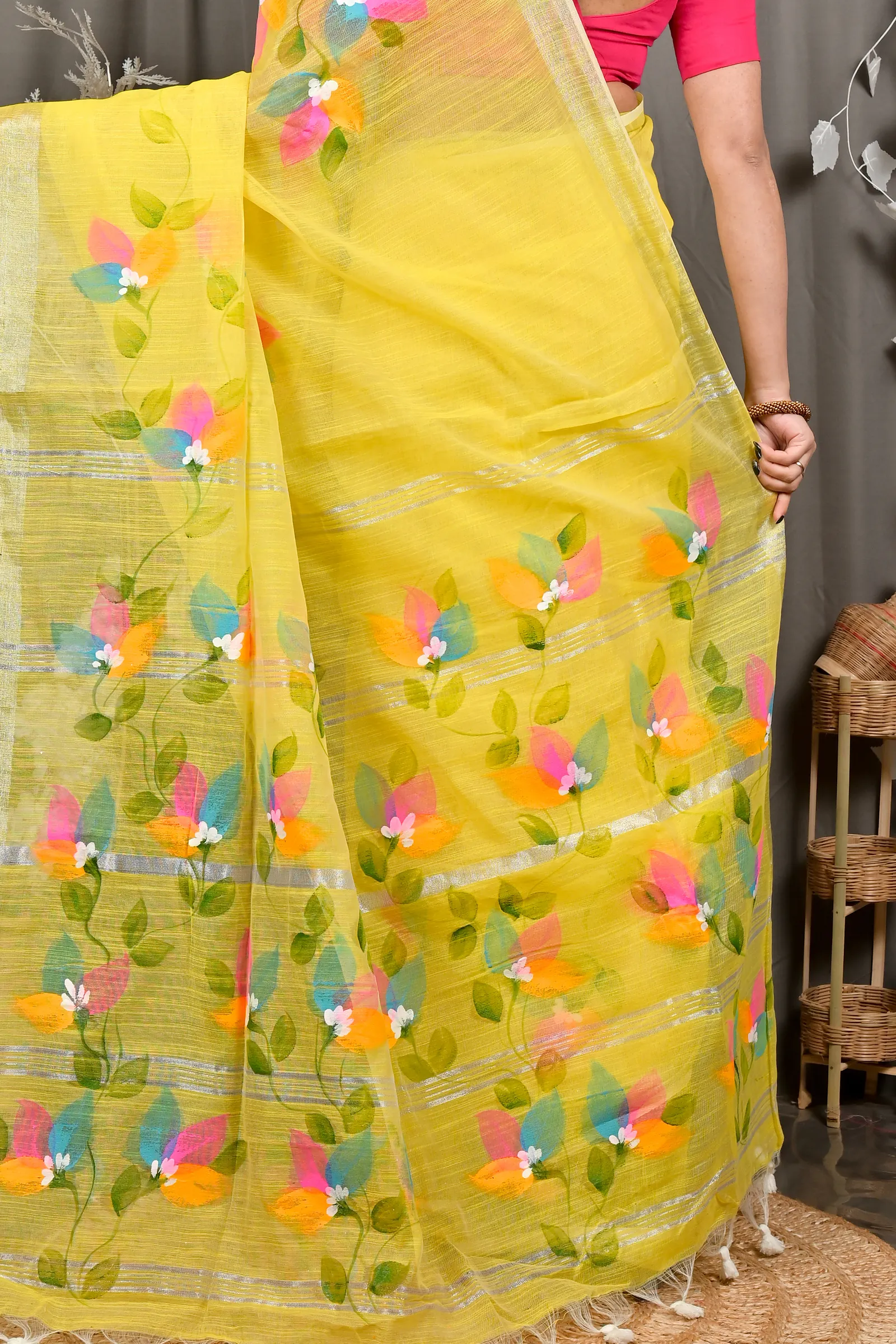 DipDiya Blended Cotton Yellow Finesi Masterfully Woven Hand Painted Sarees