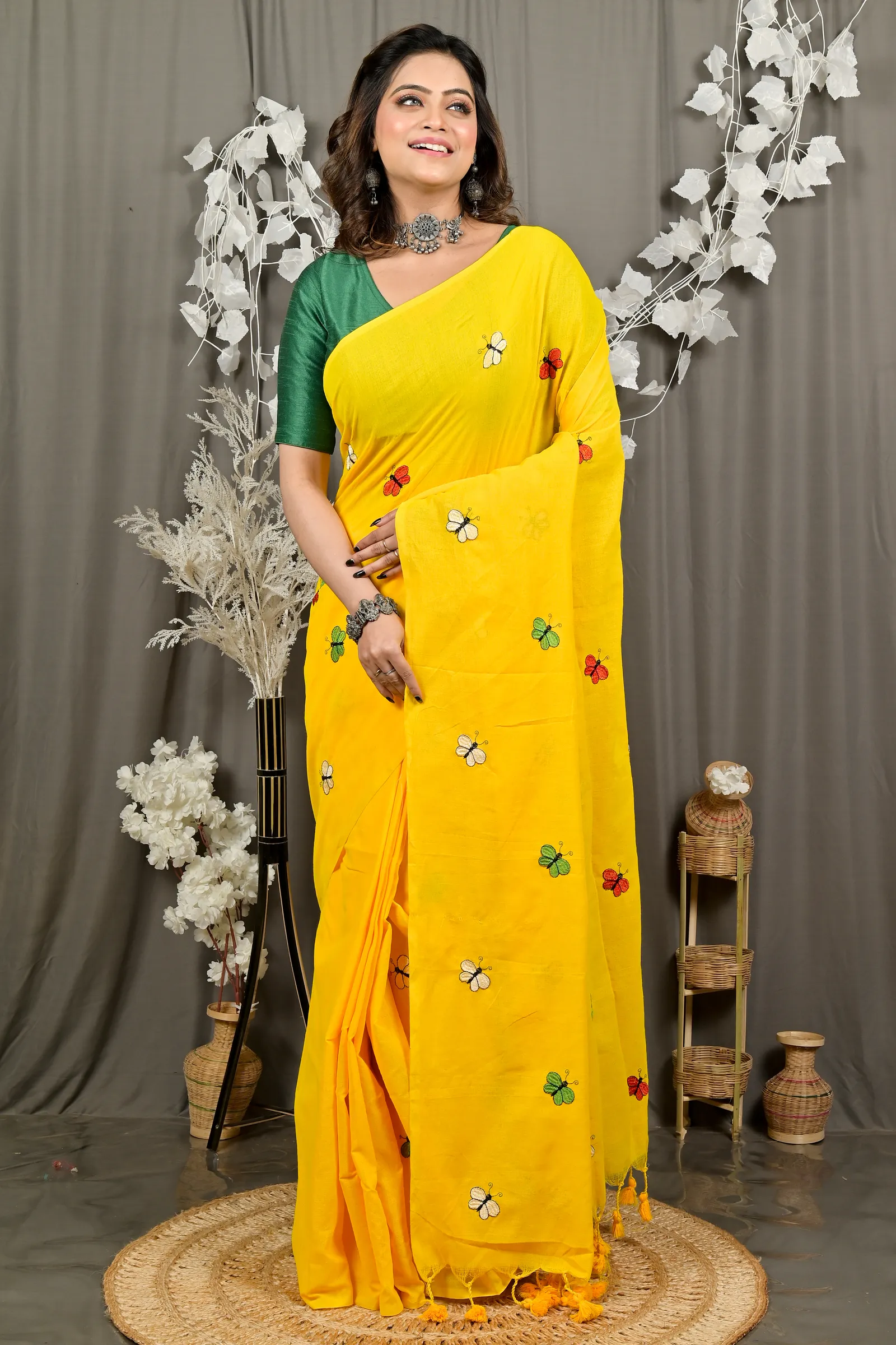 DipDiya Blended Cotton Yellow Foyeli Masterfully Woven Embroidery Handloom sarees