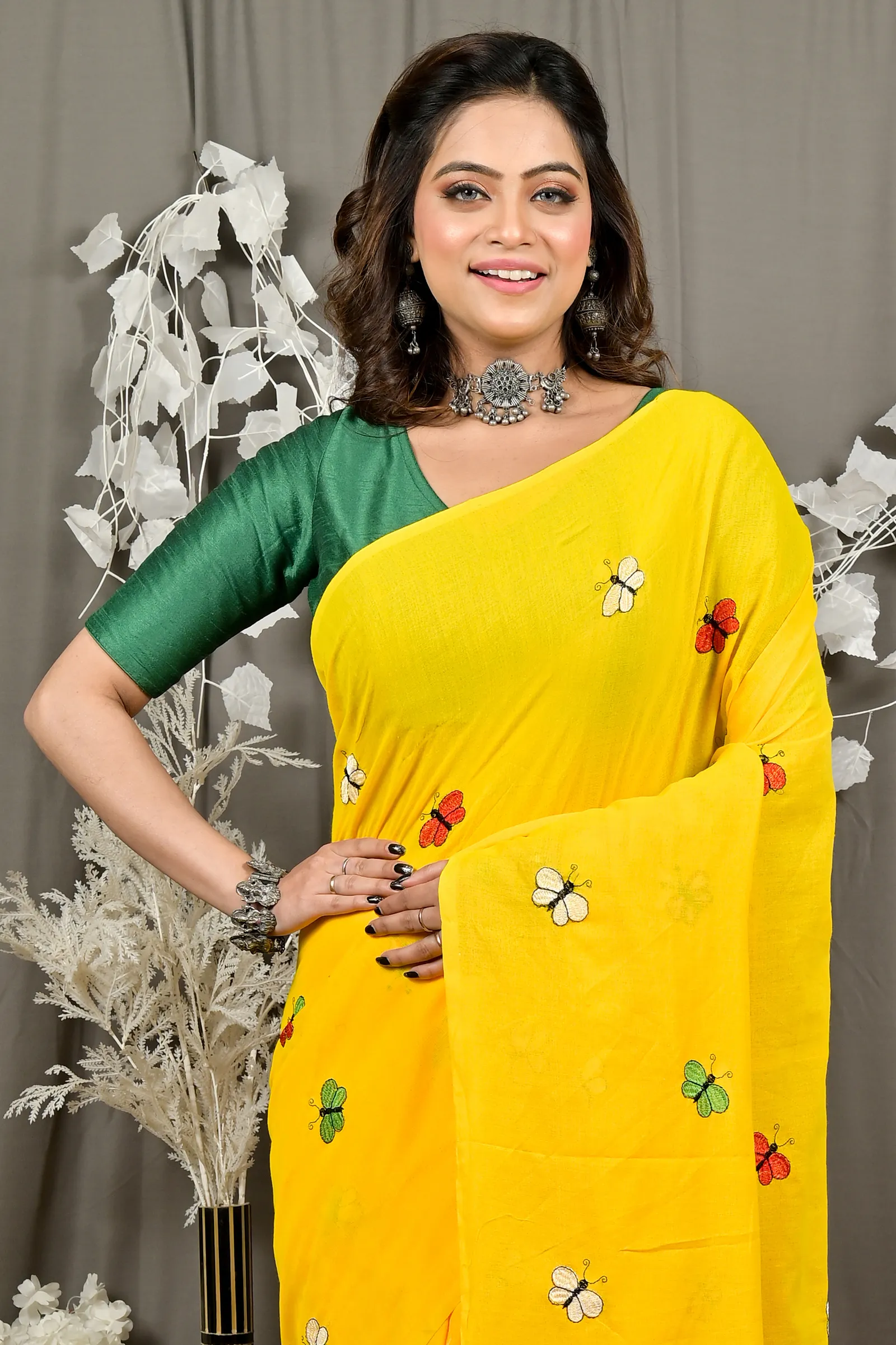 DipDiya Blended Cotton Yellow Foyeli Masterfully Woven Embroidery Handloom sarees