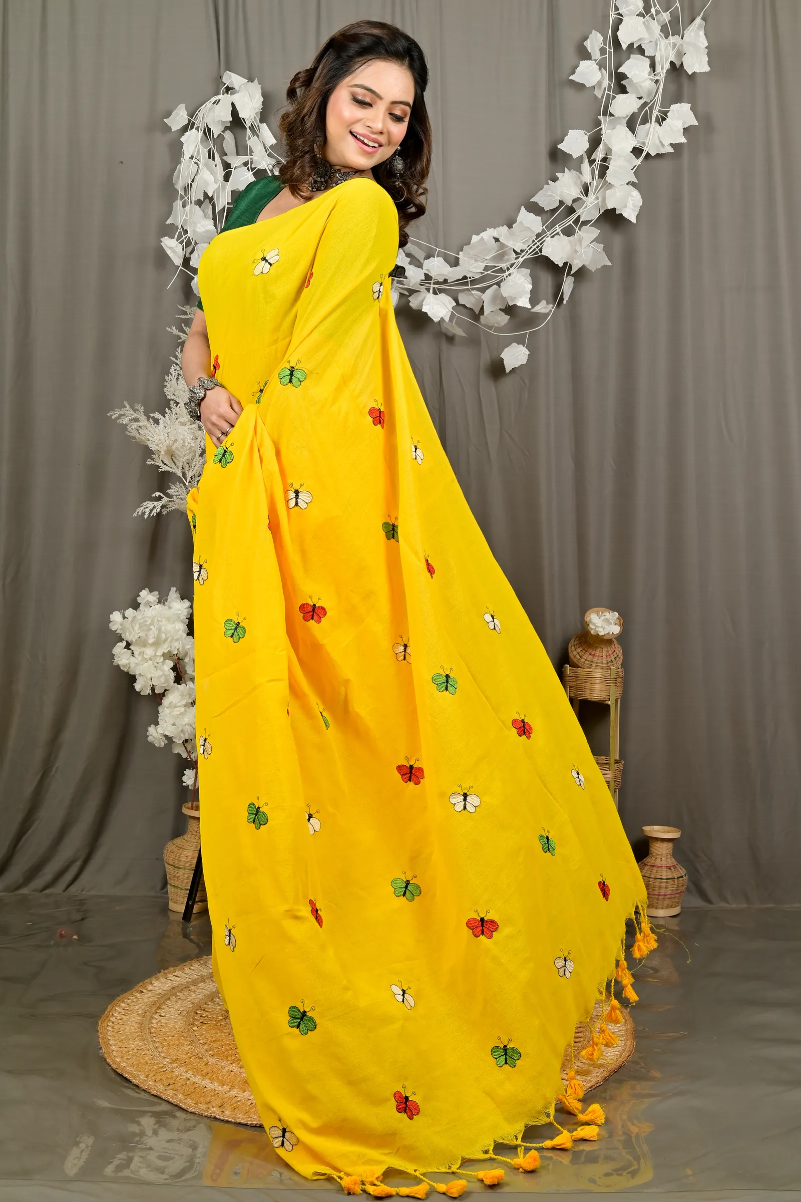 DipDiya Blended Cotton Yellow Foyeli Masterfully Woven Embroidery Handloom sarees