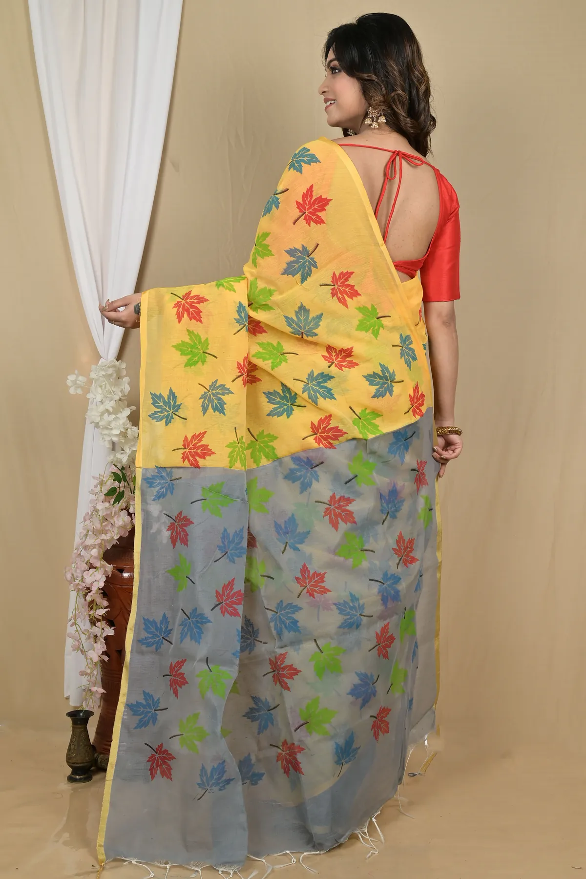 DipDiya Blended Cotton Yellow Grey Pisha The Bengali Classic Handloom Sarees
