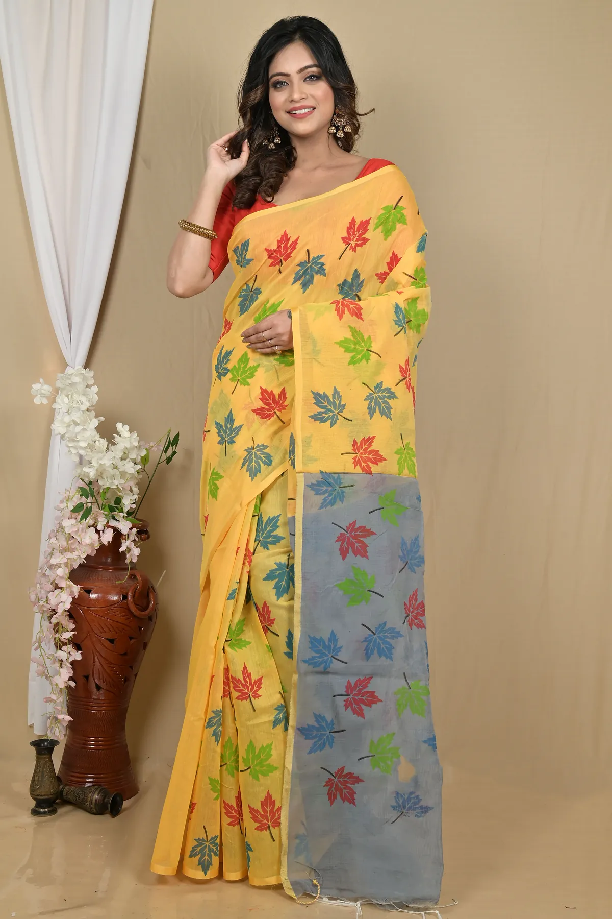 DipDiya Blended Cotton Yellow Grey Pisha The Bengali Classic Handloom Sarees