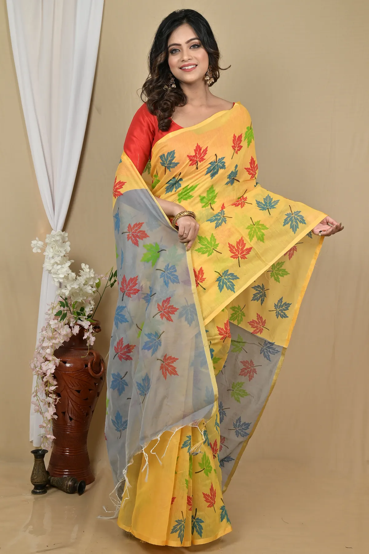 DipDiya Blended Cotton Yellow Grey Pisha The Bengali Classic Handloom Sarees