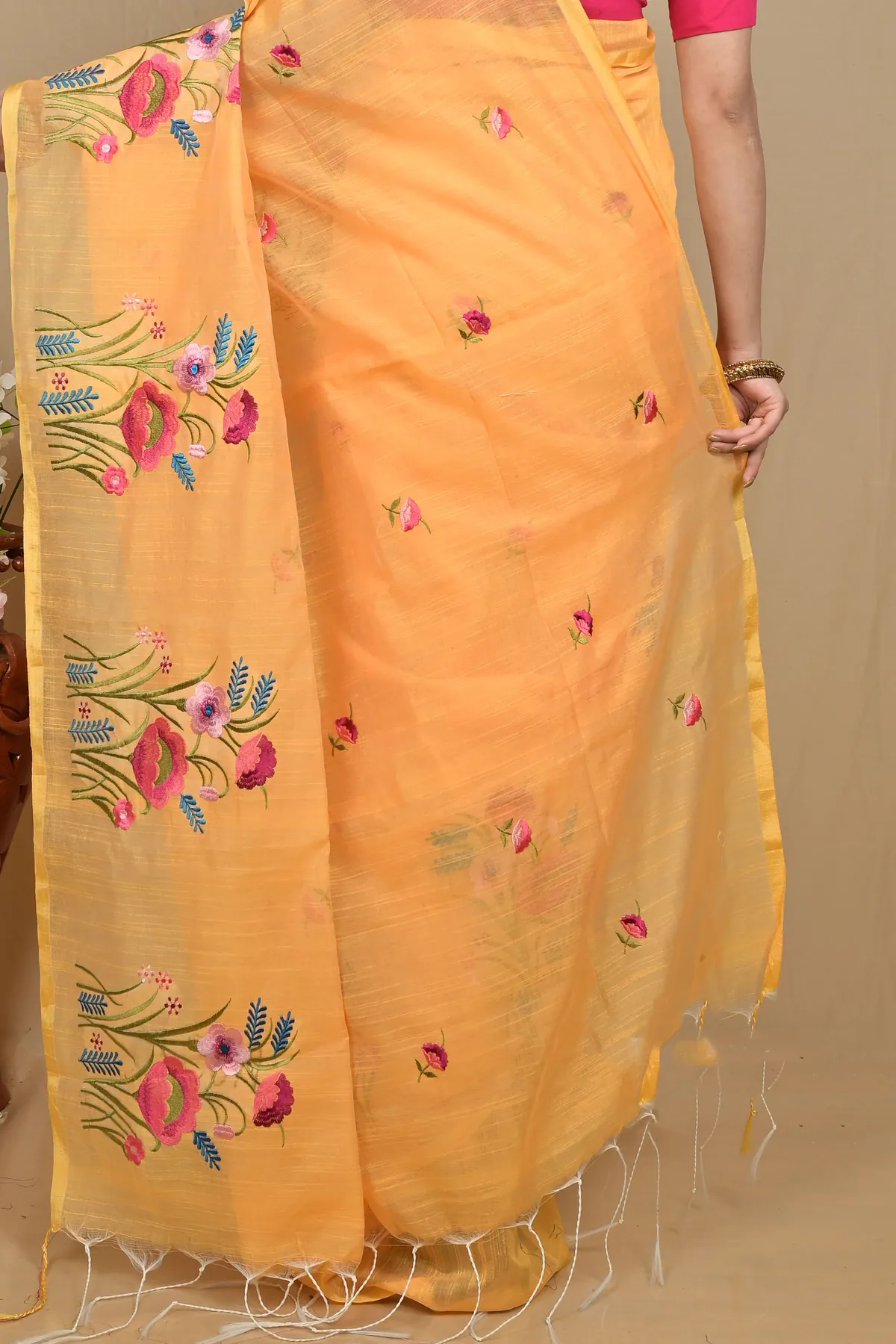 DipDiya Blended Cotton Yellow Himika Bengal’s Legacy Embroidery Handloom sarees