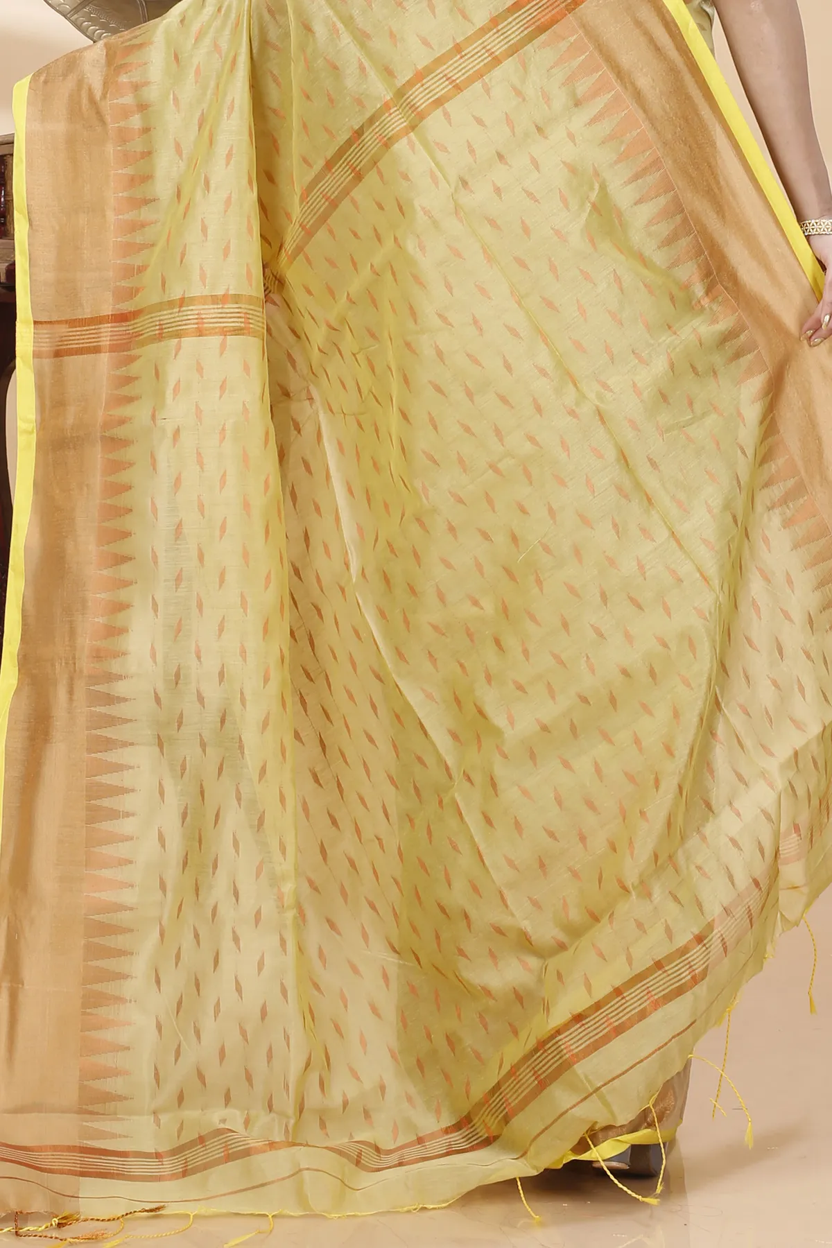 DipDiya Blended Cotton Yellow Prisha Heritage You Can Wear Handloom Sarees