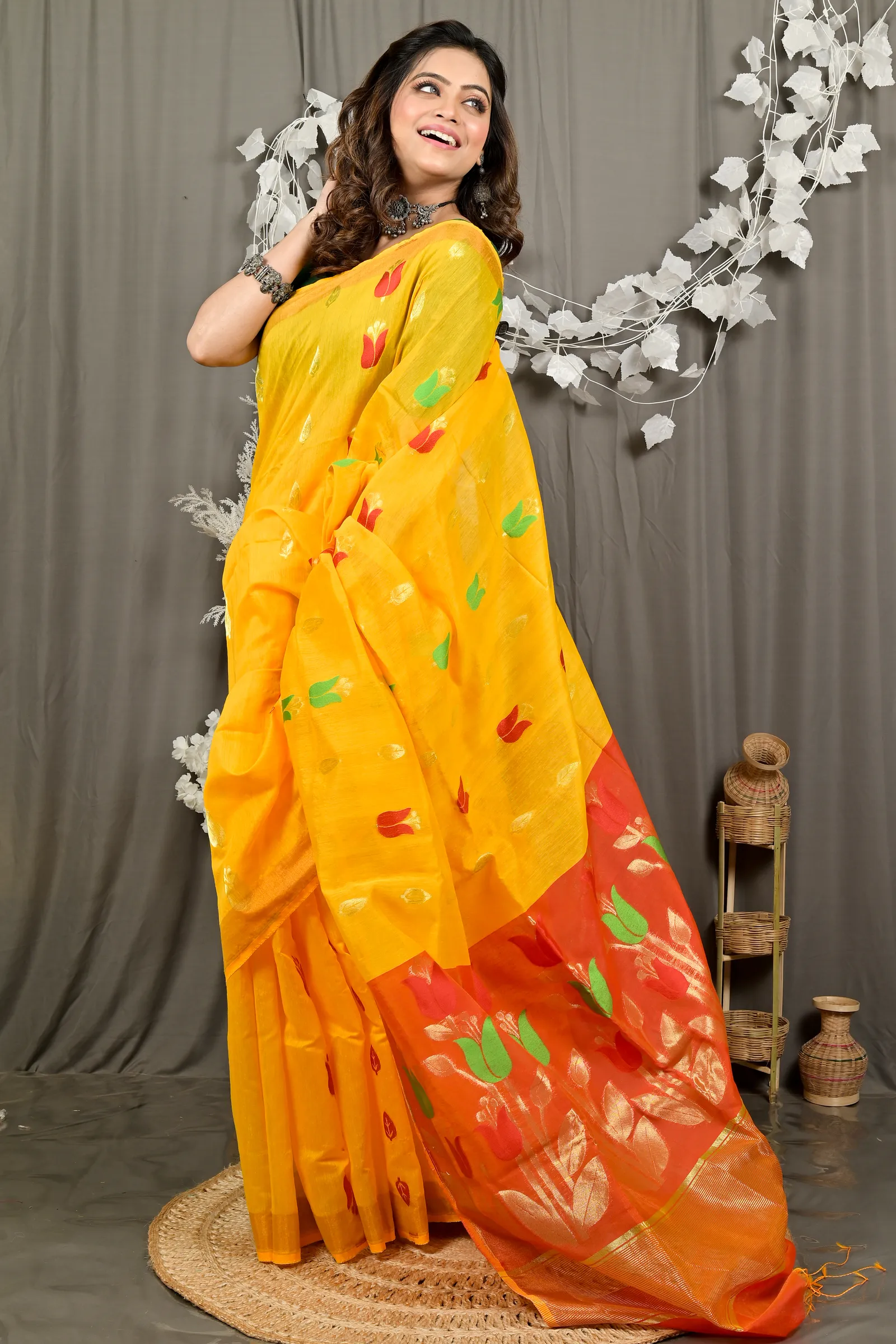 DipDiya Blended Cotton Yellow Red Foyani Handcrafted Elegance Handloom Sarees