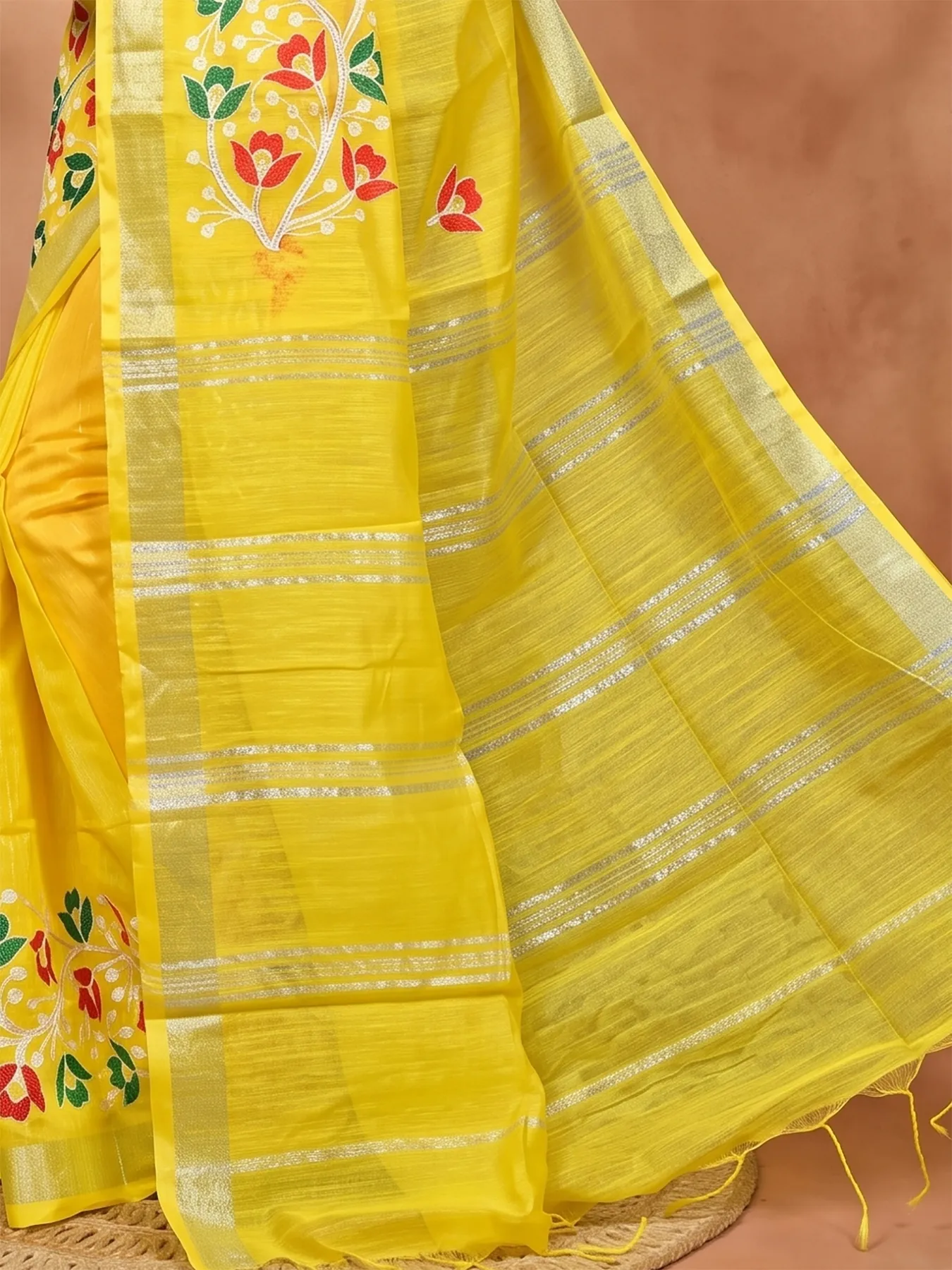 DipDiya Blended Cotton Yellow Samyra Heritage of Bengali Embroidery Handloom sarees