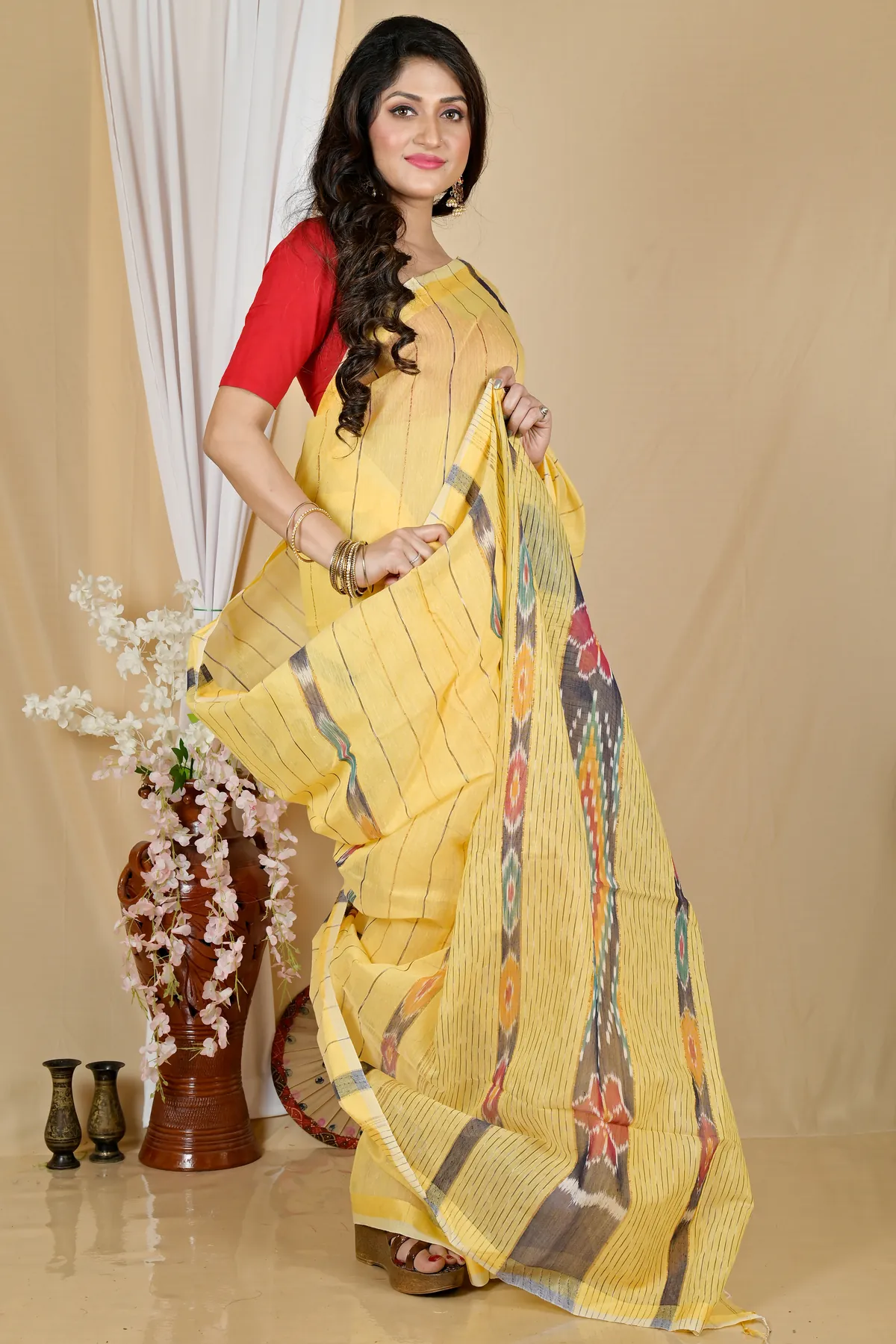 DipDiya Blended Cotton Yellow Setori Artisan Crafted Handloom Sarees