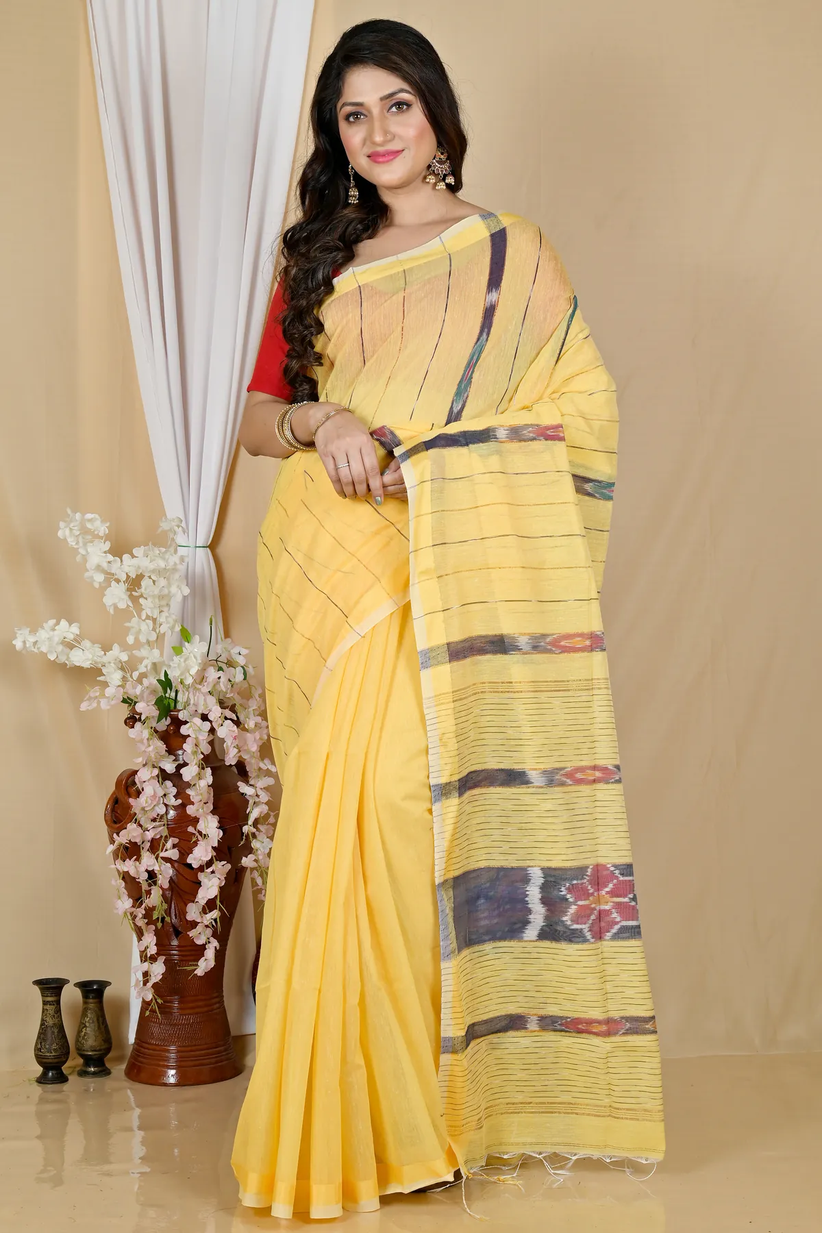 DipDiya Blended Cotton Yellow Setori Artisan Crafted Handloom Sarees
