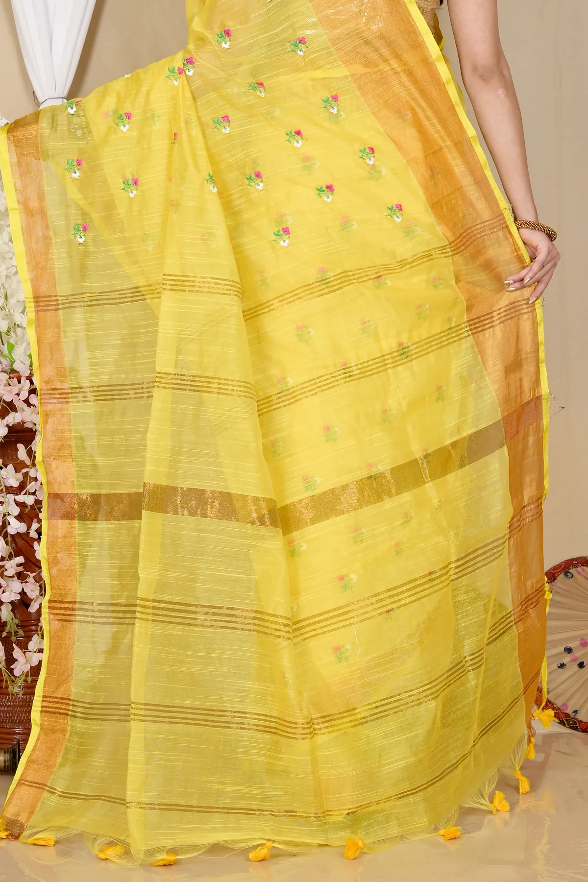 DipDiya Blended Cotton Yellow Slabaka Moli Bengal’s Tradition Handloom Sarees