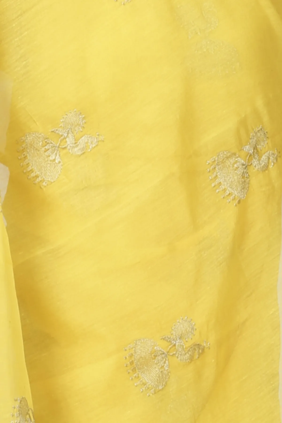DipDiya Blended Cotton Yellow Tuli Traditional Elegance Handloom Sarees