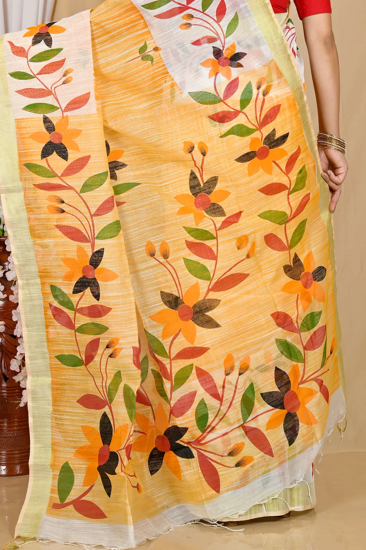 DipDiya Blended Cotton Yellow White Korel Elegant by Tradition Printed Handloom Sarees