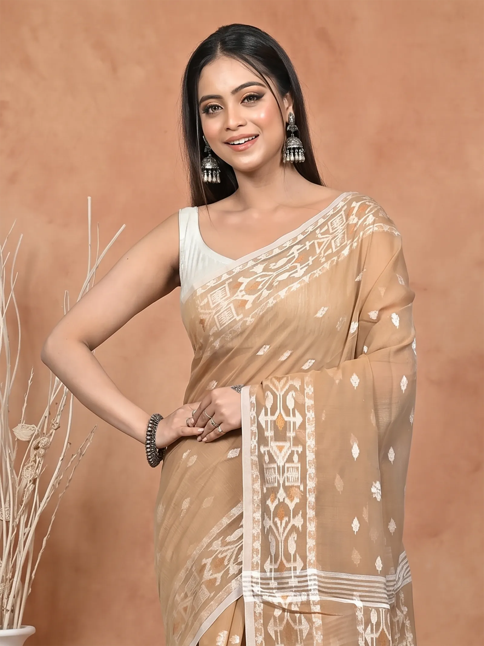 DipDiya Cotton Blend Brown Parlvi Traditional Elegance Handloom Sarees