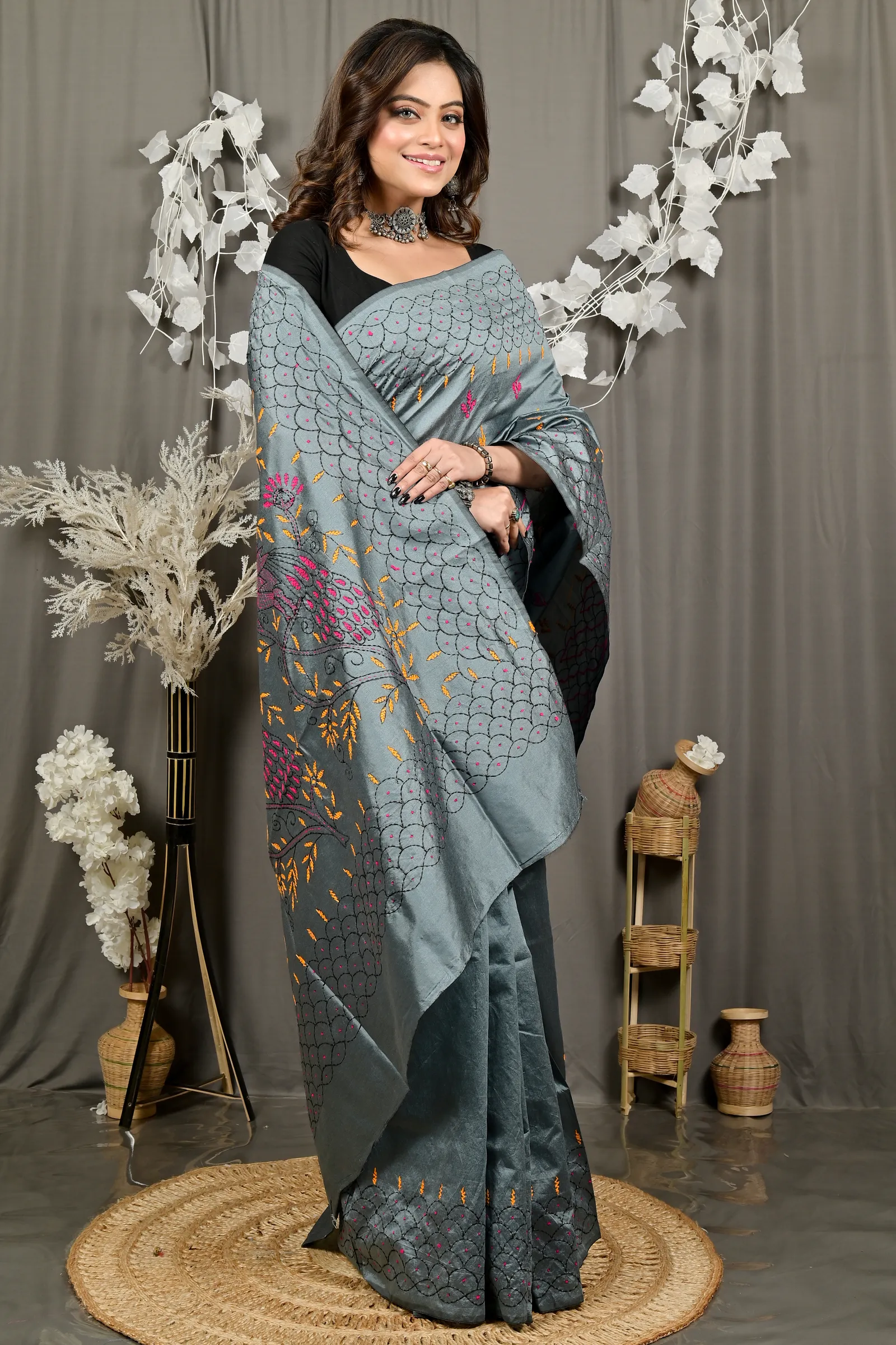DipDiya Cotton Blend Dark Grey Dharai Timeless Elegance Kantha Stitch Sarees