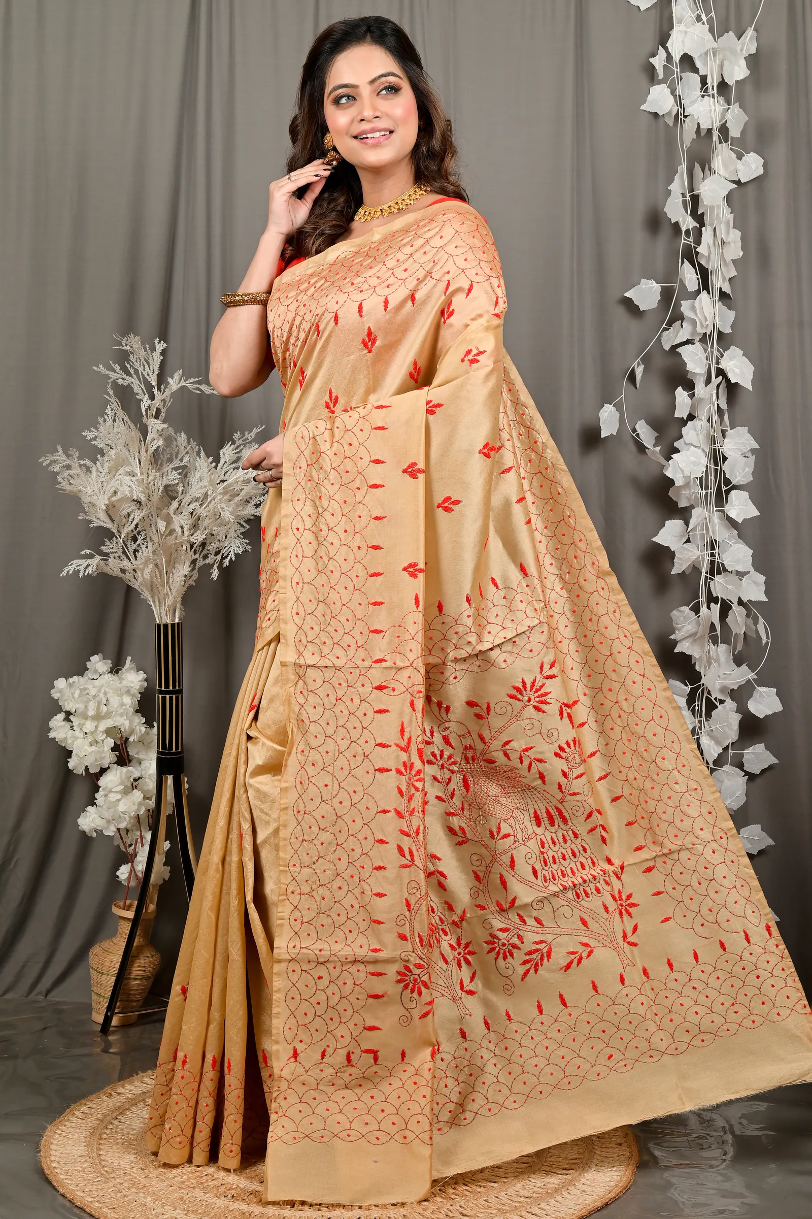DipDiya Cotton Blend Golden Brown Dharai Timeless Bengal Kantha Stitch Sarees