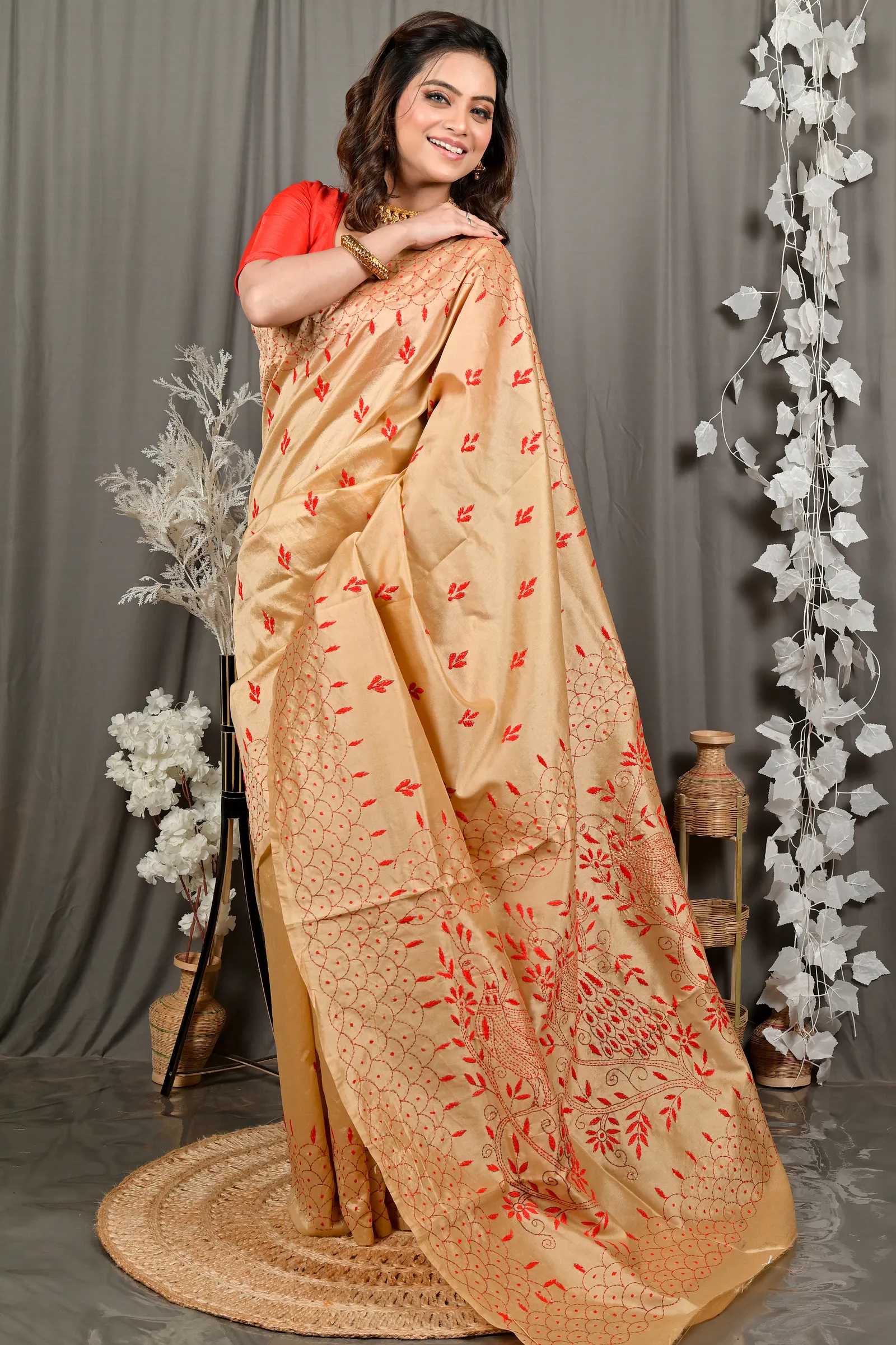 DipDiya Cotton Blend Golden Brown Dharai Timeless Bengal Kantha Stitch Sarees
