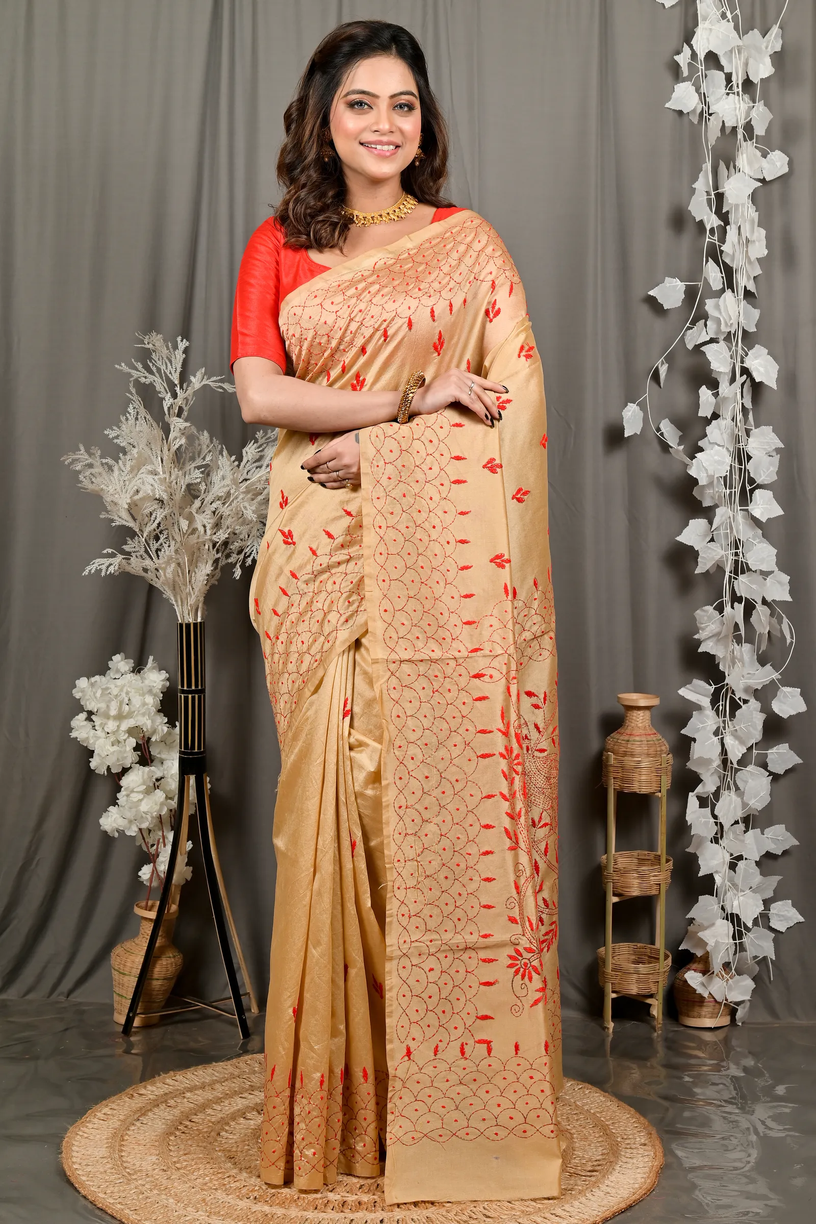 DipDiya Cotton Blend Golden Brown Dharai Timeless Bengal Kantha Stitch Sarees