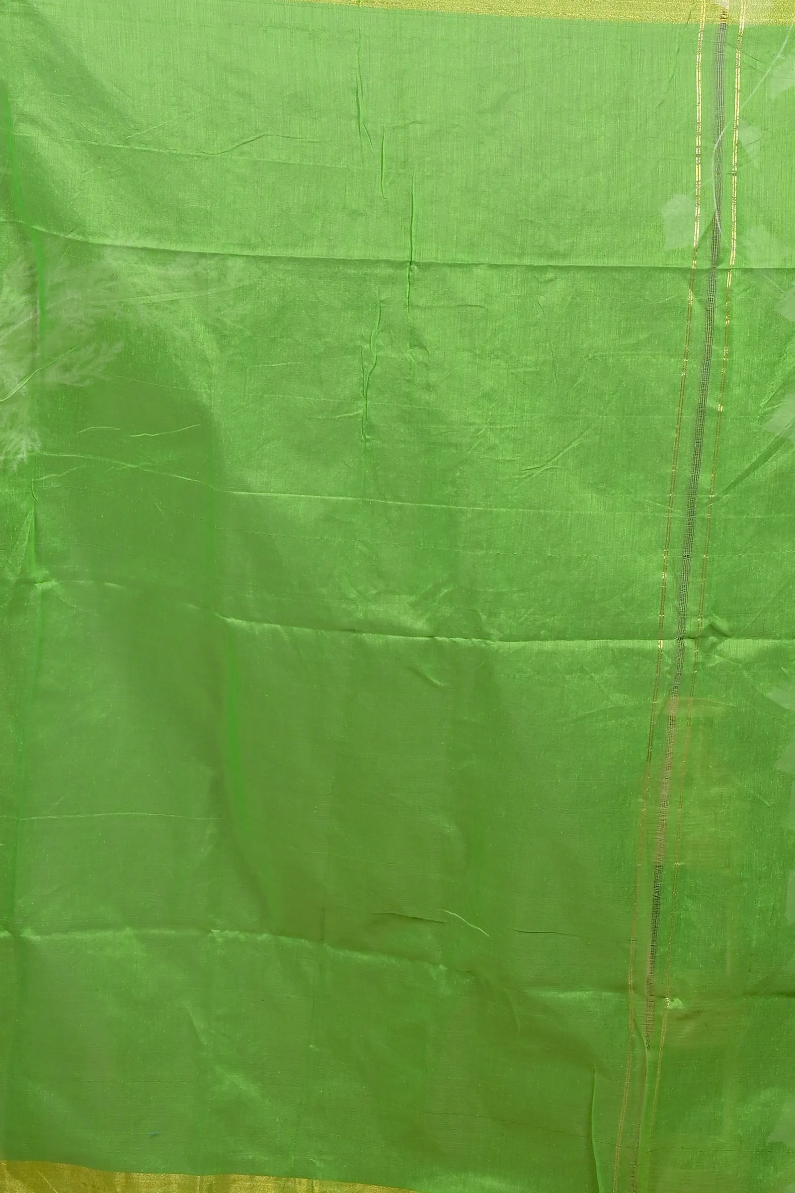 DipDiya Cotton Blend Green Red Dhrum Crafted in Bengal Handloom Sarees