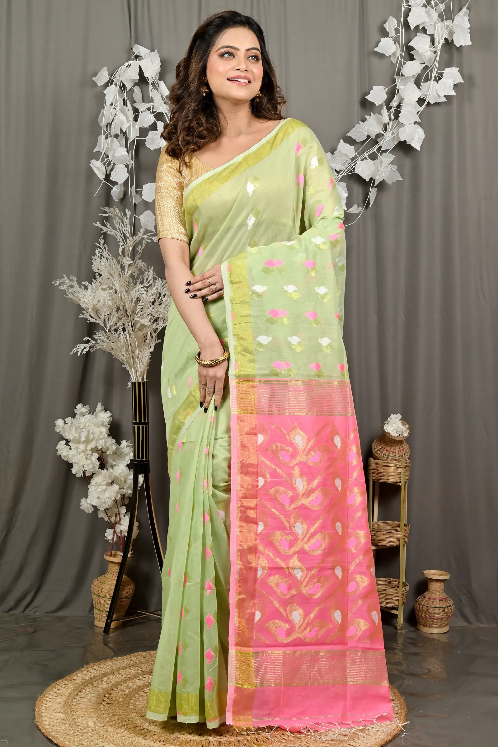 DipDiya Cotton Blend Light Green Pink Dhrum Classic Bengali Handloom Sarees