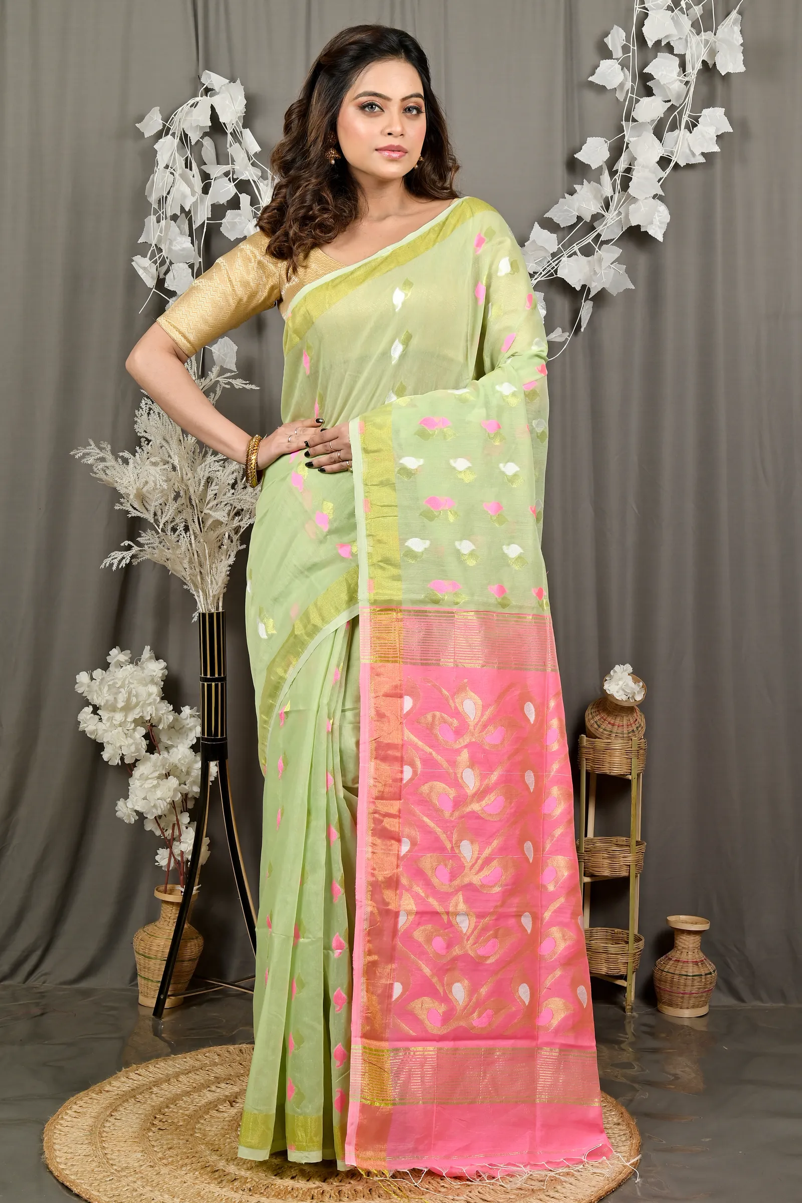 DipDiya Cotton Blend Light Green Pink Dhrum Classic Bengali Handloom Sarees