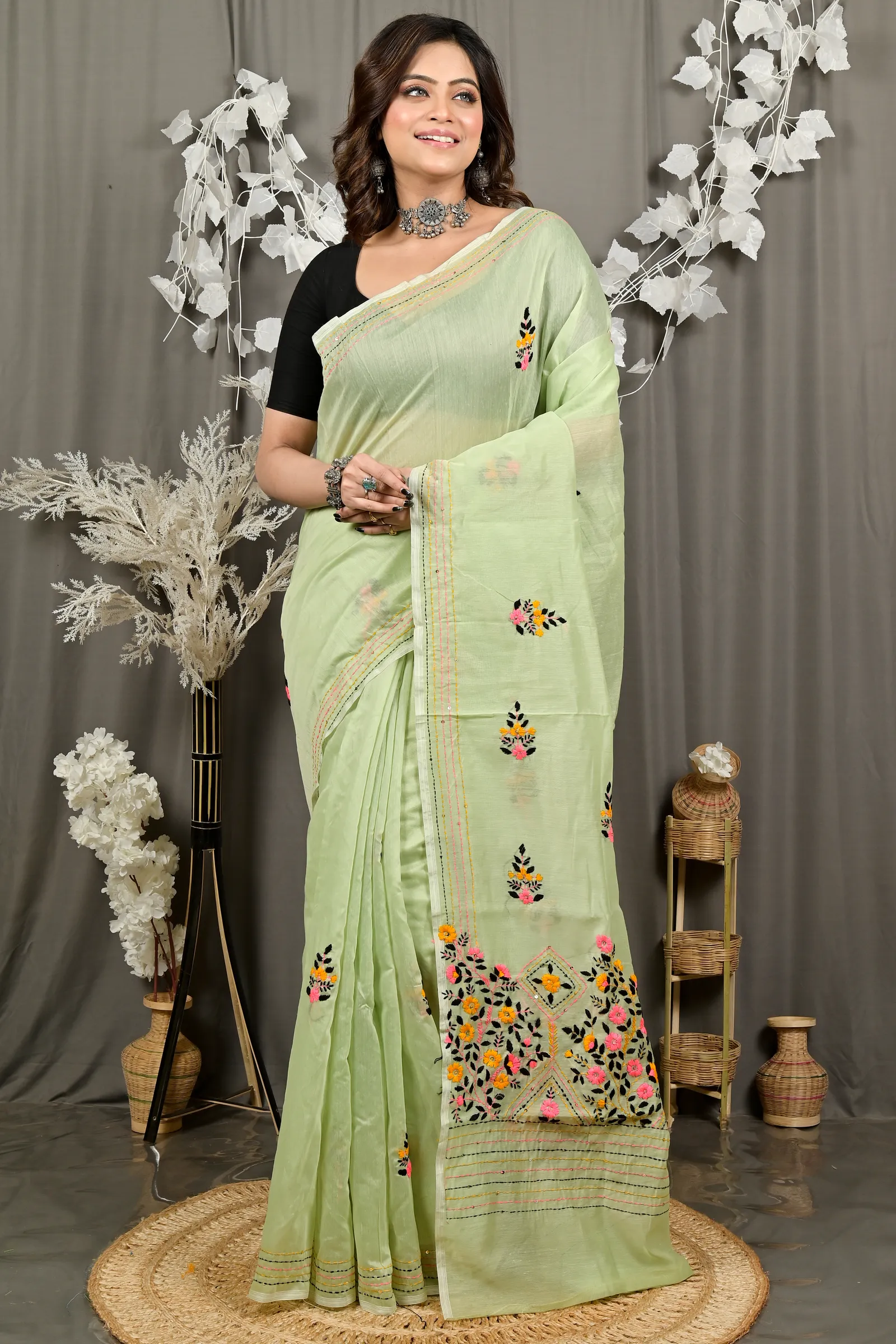 DipDiya Cotton Blend Lime Green Dayki Artisan Woven Kantha Stitch Sarees