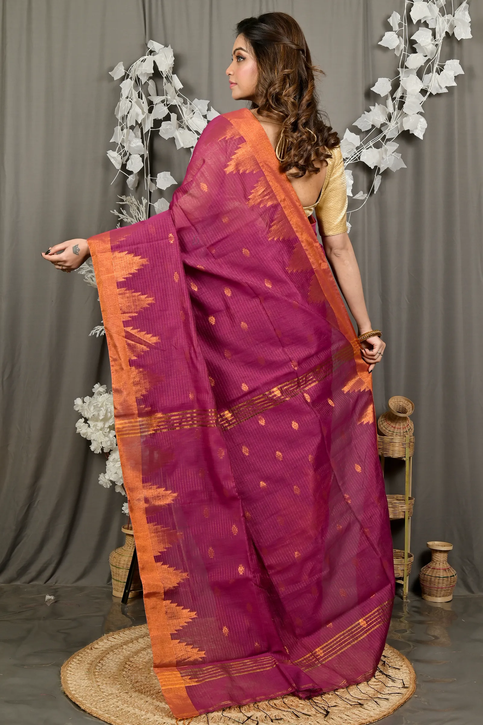 DipDiya Cotton Blend Magenta Daypi Traditional Elegance Handloom Sarees