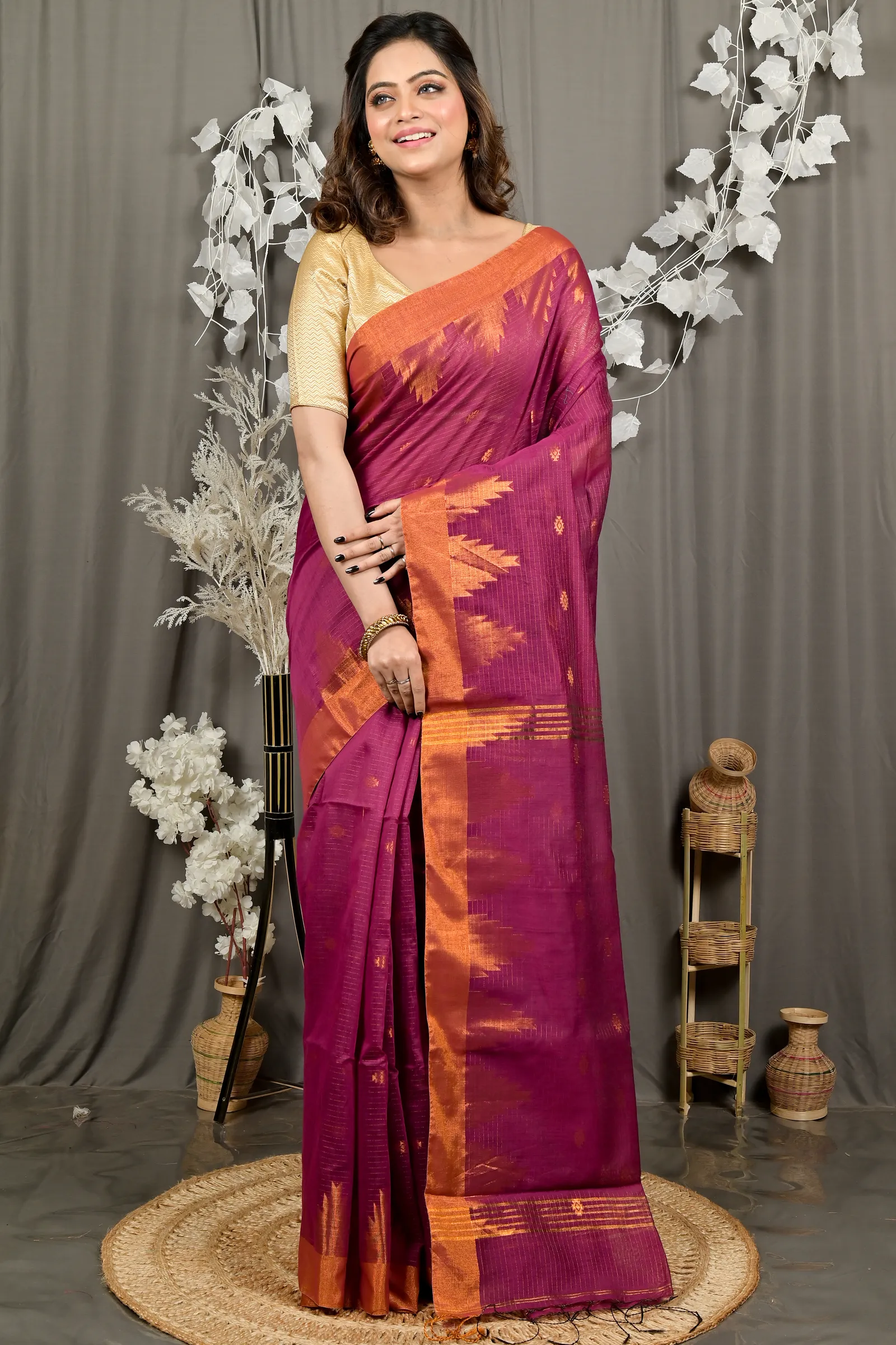 DipDiya Cotton Blend Magenta Daypi Traditional Elegance Handloom Sarees