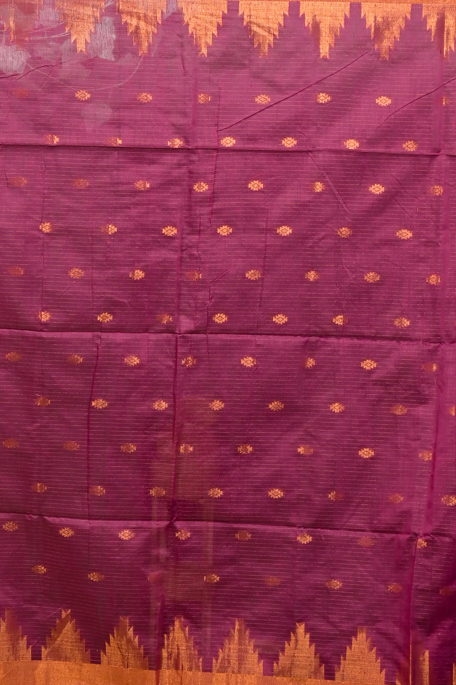 DipDiya Cotton Blend Magenta Daypi Traditional Elegance Handloom Sarees