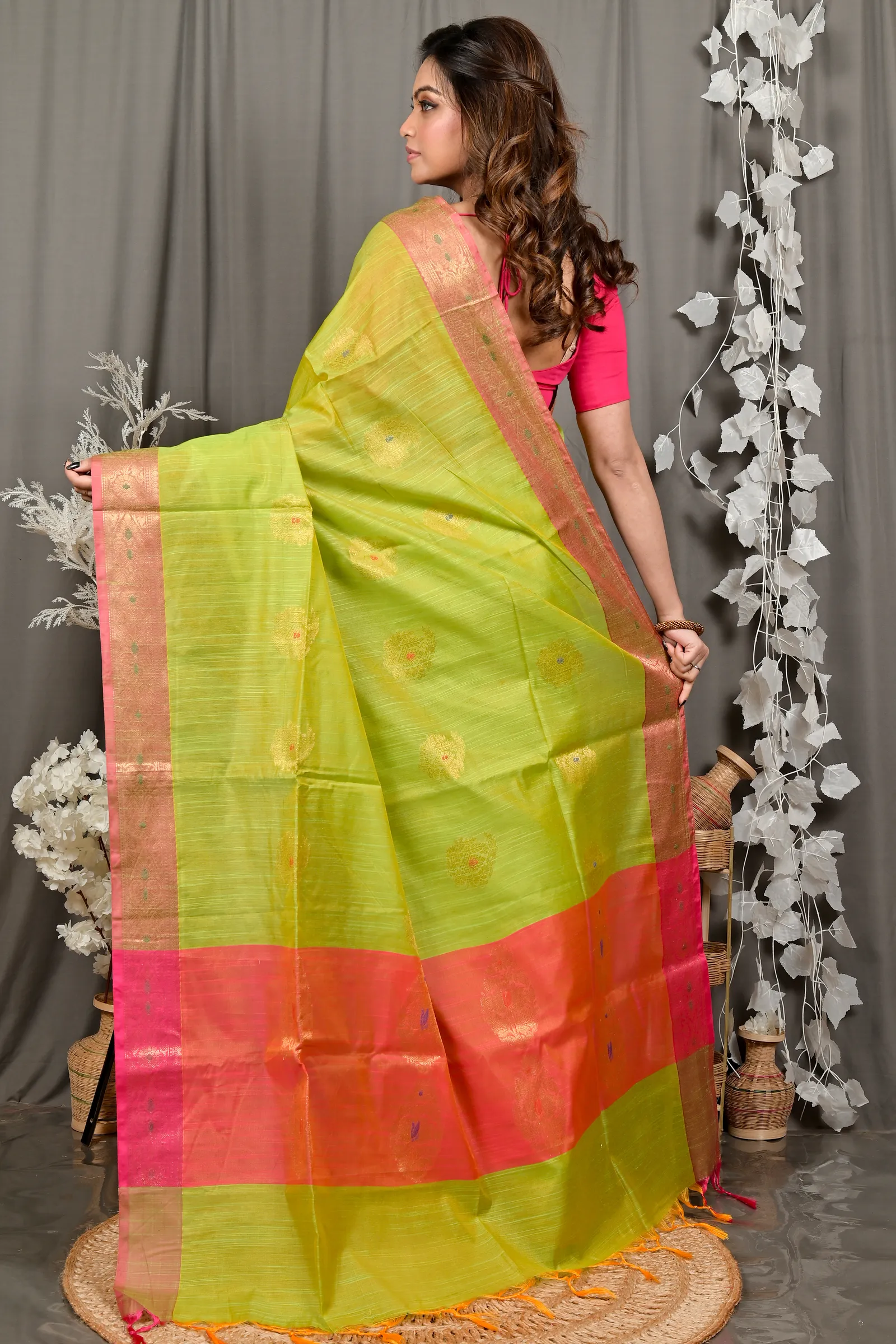 DipDiya Cotton Blend Pesta Green Pink Daymin Traditional Bengali Handloom Sarees