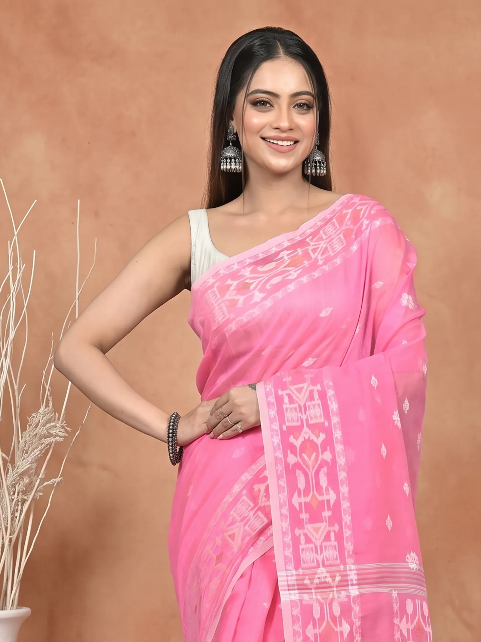 DipDiya Cotton Blend Pink Parlvi Woven by Hand Handloom Sarees