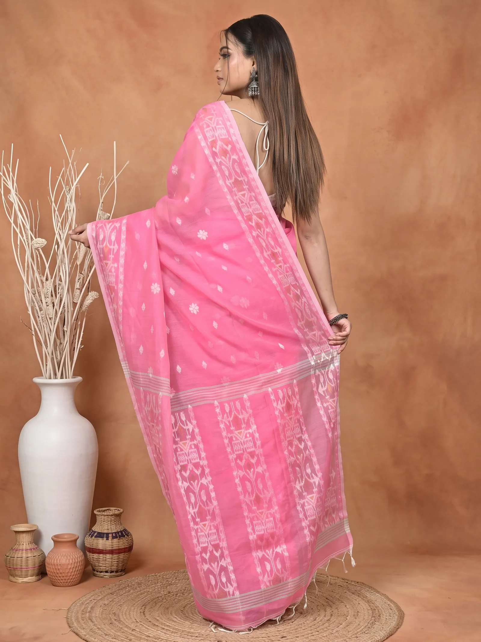 DipDiya Cotton Blend Pink Parlvi Woven by Hand Handloom Sarees