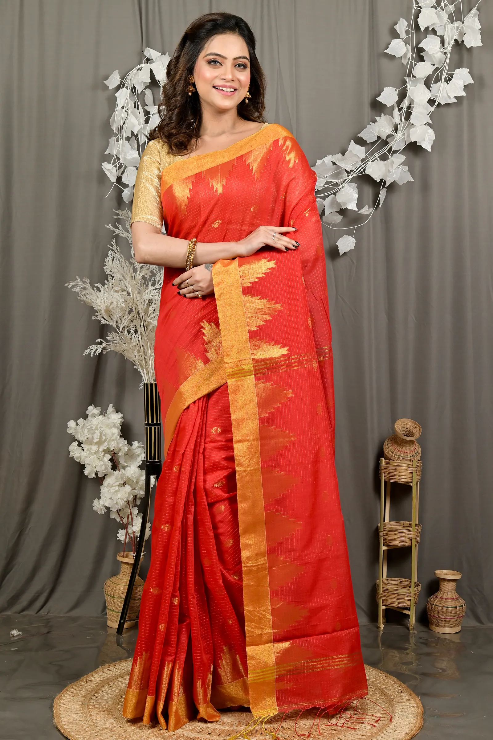 DipDiya Cotton Blend Red Daypi Timeless Elegance Handloom Sarees
